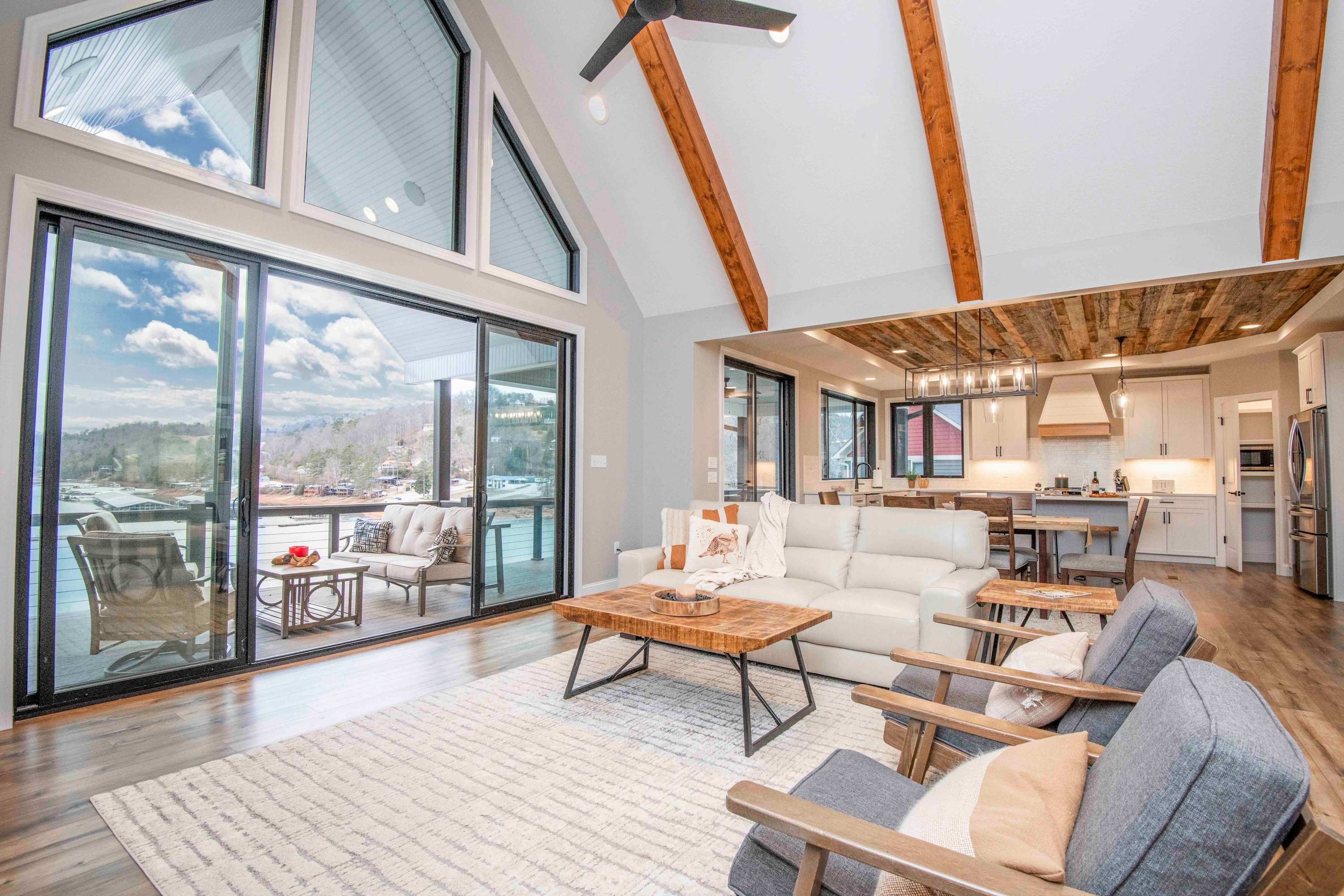 Norris Lake, Lakefront with Private Covered Dock 5