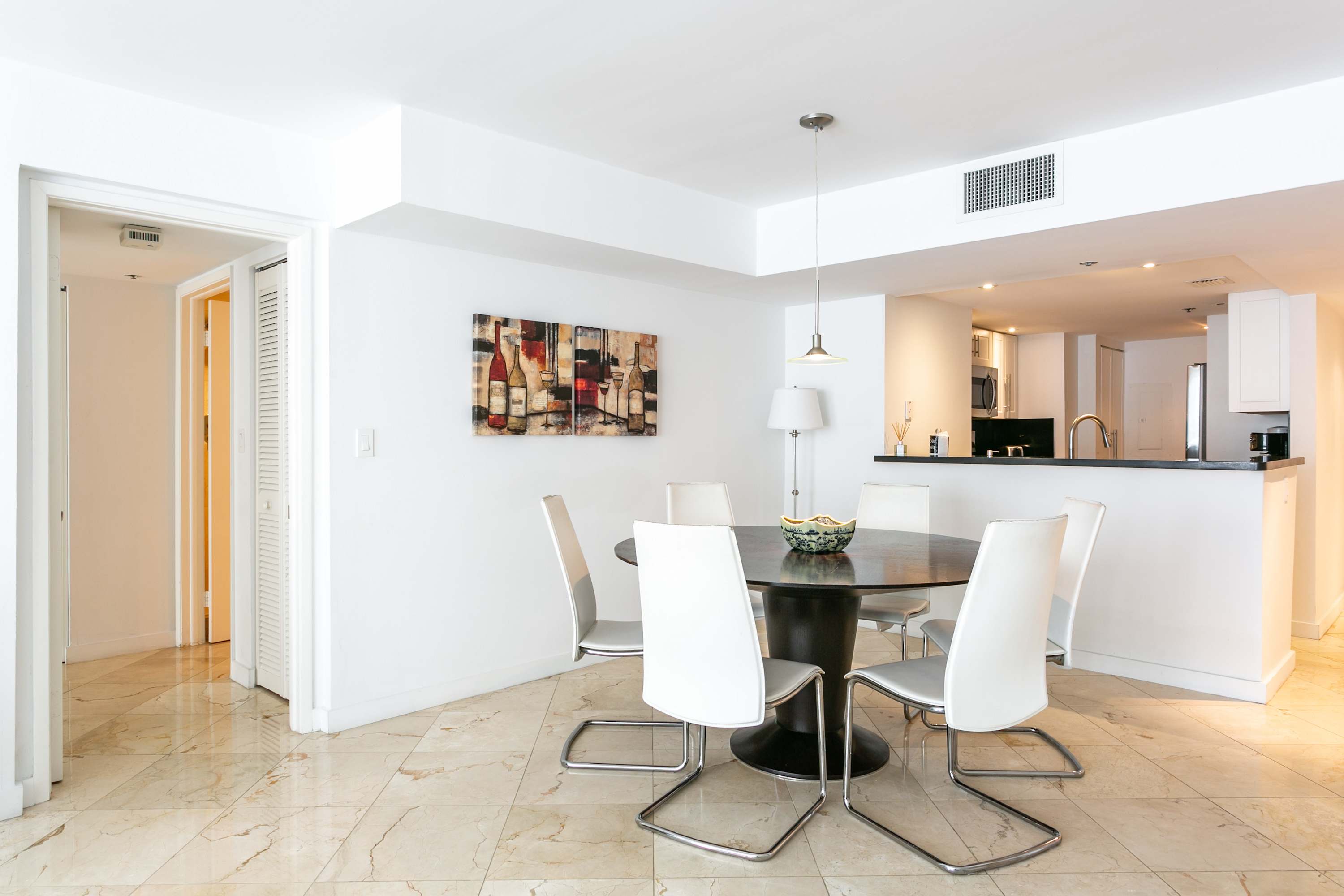 3BR Nautical Nest Biscayne