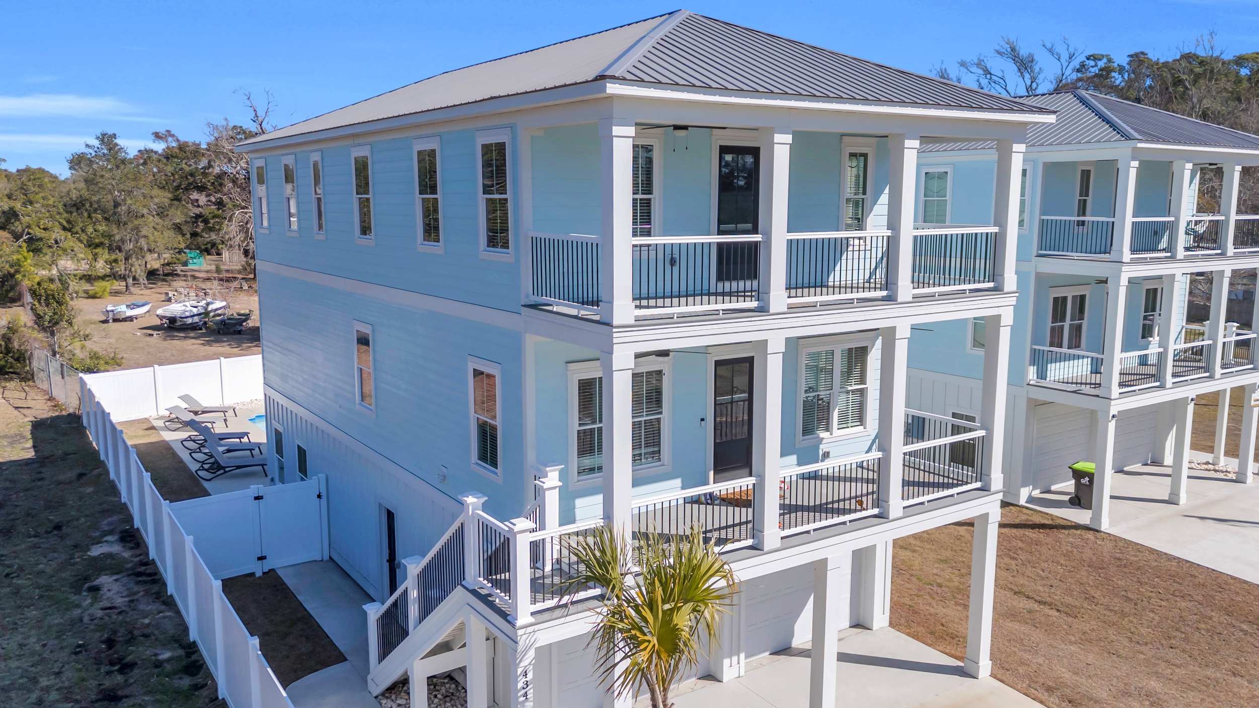 "Gimme Shelter" Home Within 5 blocks to Beach! — Murrells Inlet, SC — vacation rental