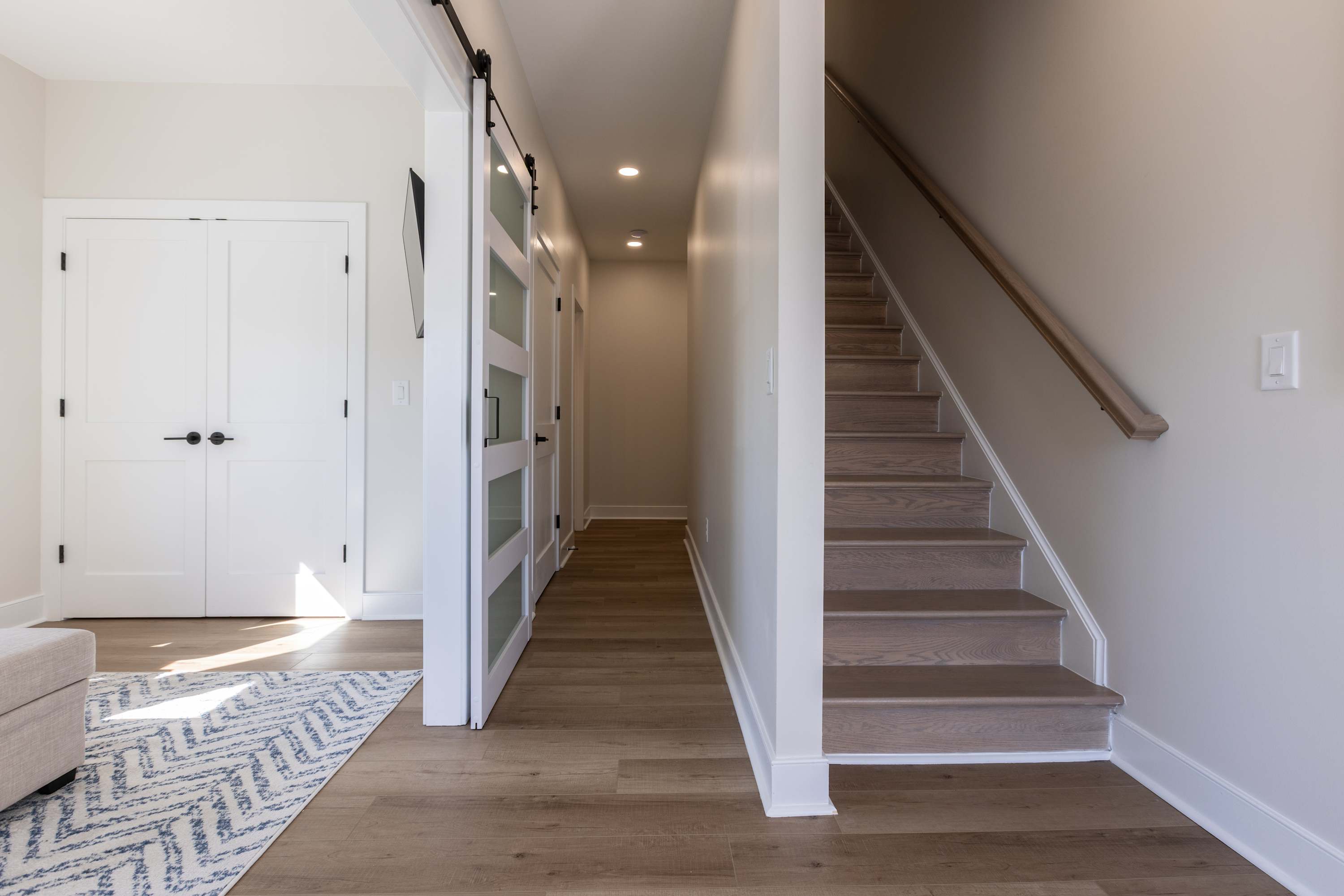 New Build-Rooftop-Steps from the Beach! Unit Light