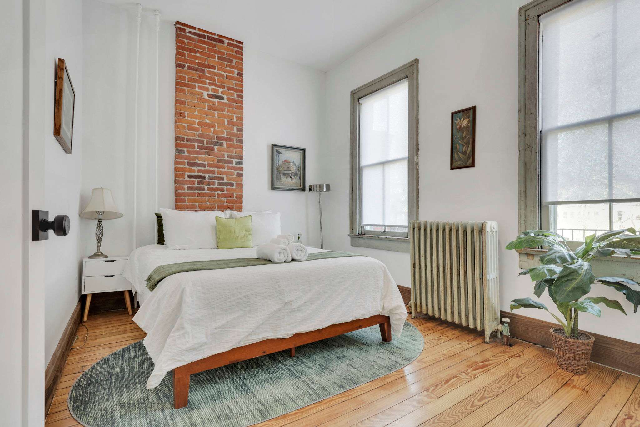 Big Retro House | Short North | Perfect for Groups