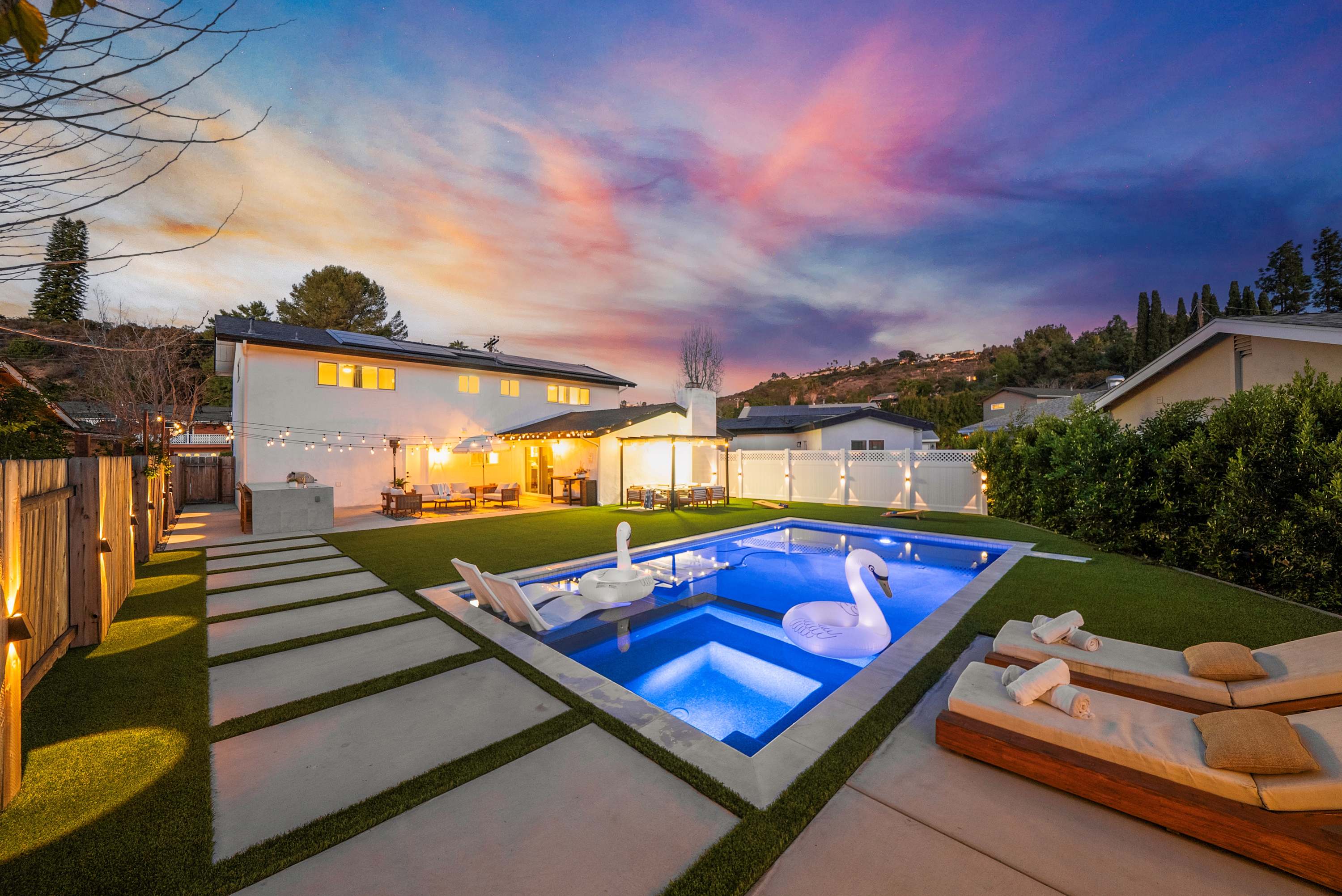 Private Pool And Hot Tub Oasis - Stunning Spacious Escape - San Diego, CA