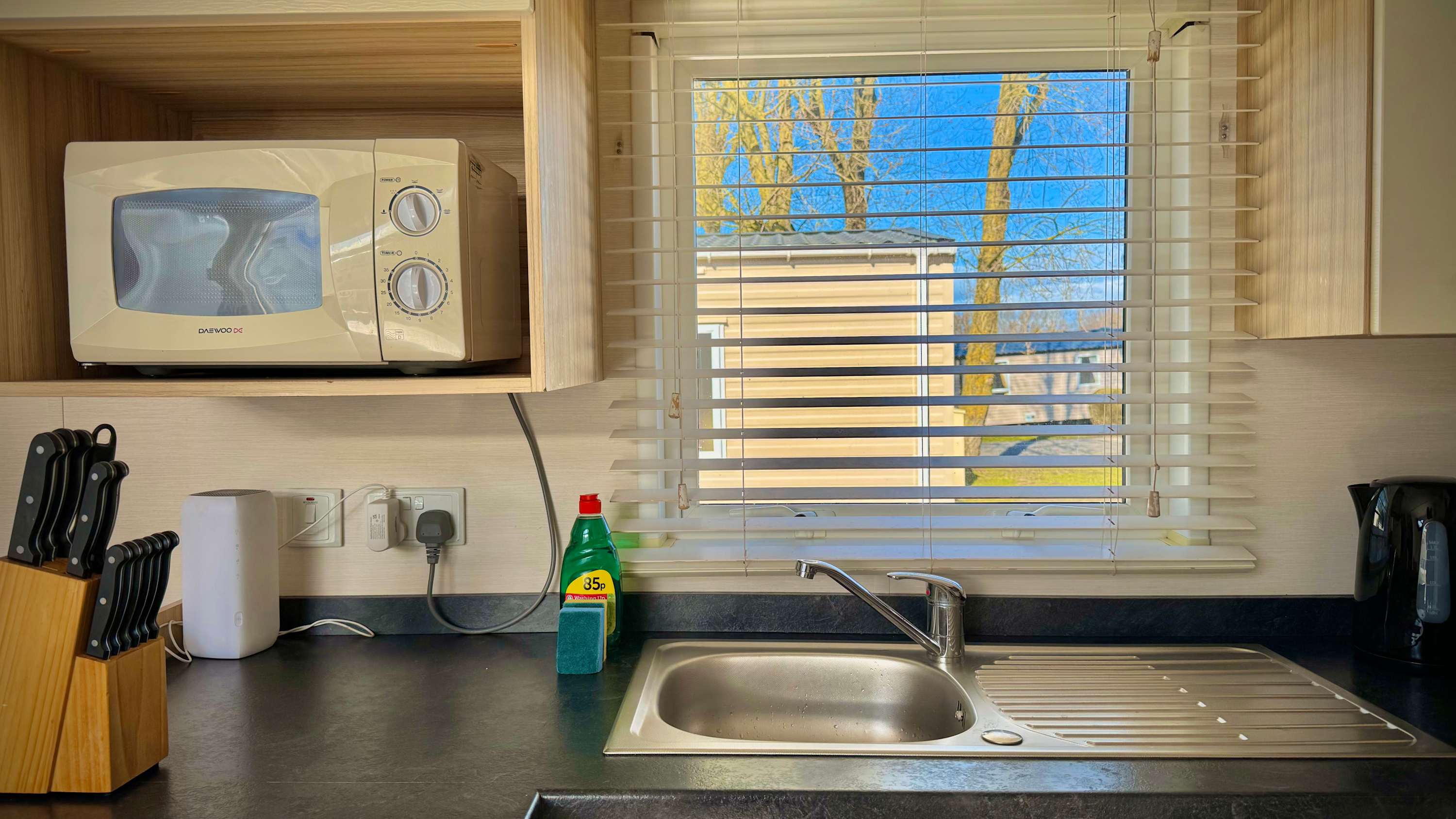 View Family-Friendly - Marton Mere - 3BR Lodge -Parking in Mythop Road FY4 4XN Family-Friendly - Marton Mere - 3BR Lodge -Parking in Mythop Road FY4 4XN - Property image 26 - VivreStays