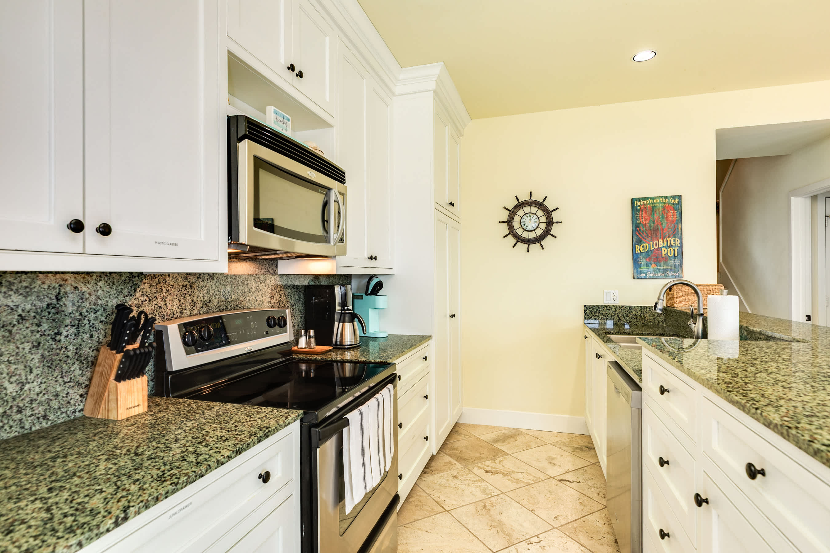 Canal Zone Waterfront w Tiki Bar Fire Pit 9