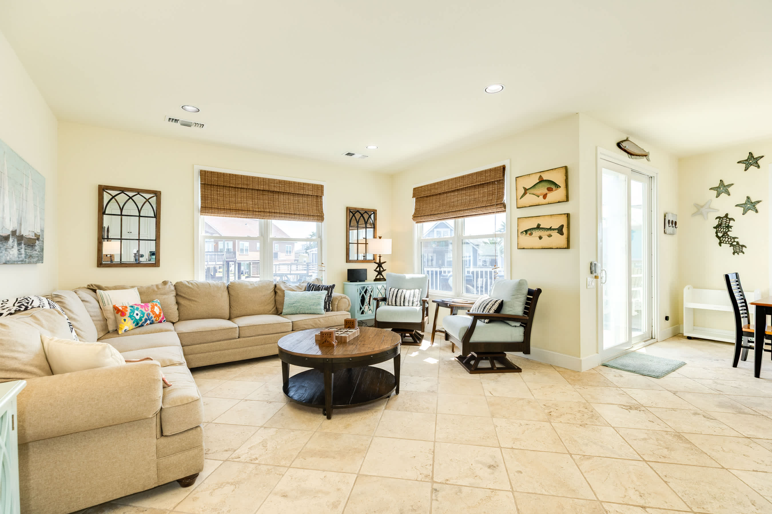 Canal Zone Waterfront w Tiki Bar Fire Pit 6