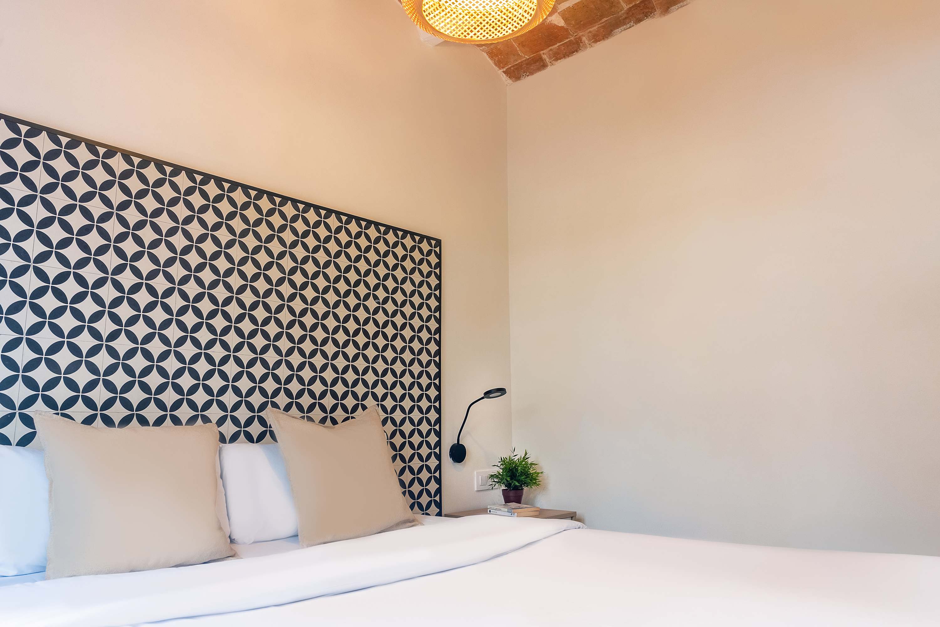 Modern Catalan | Apartment with Terrace — L'Hospitalet de Llobregat, Catalunya — vacation rental