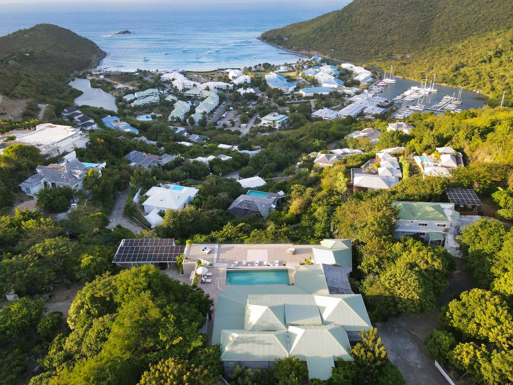 Privilege (5 bedrooms) - Villa with pool, Anse Marcel, St. Martin