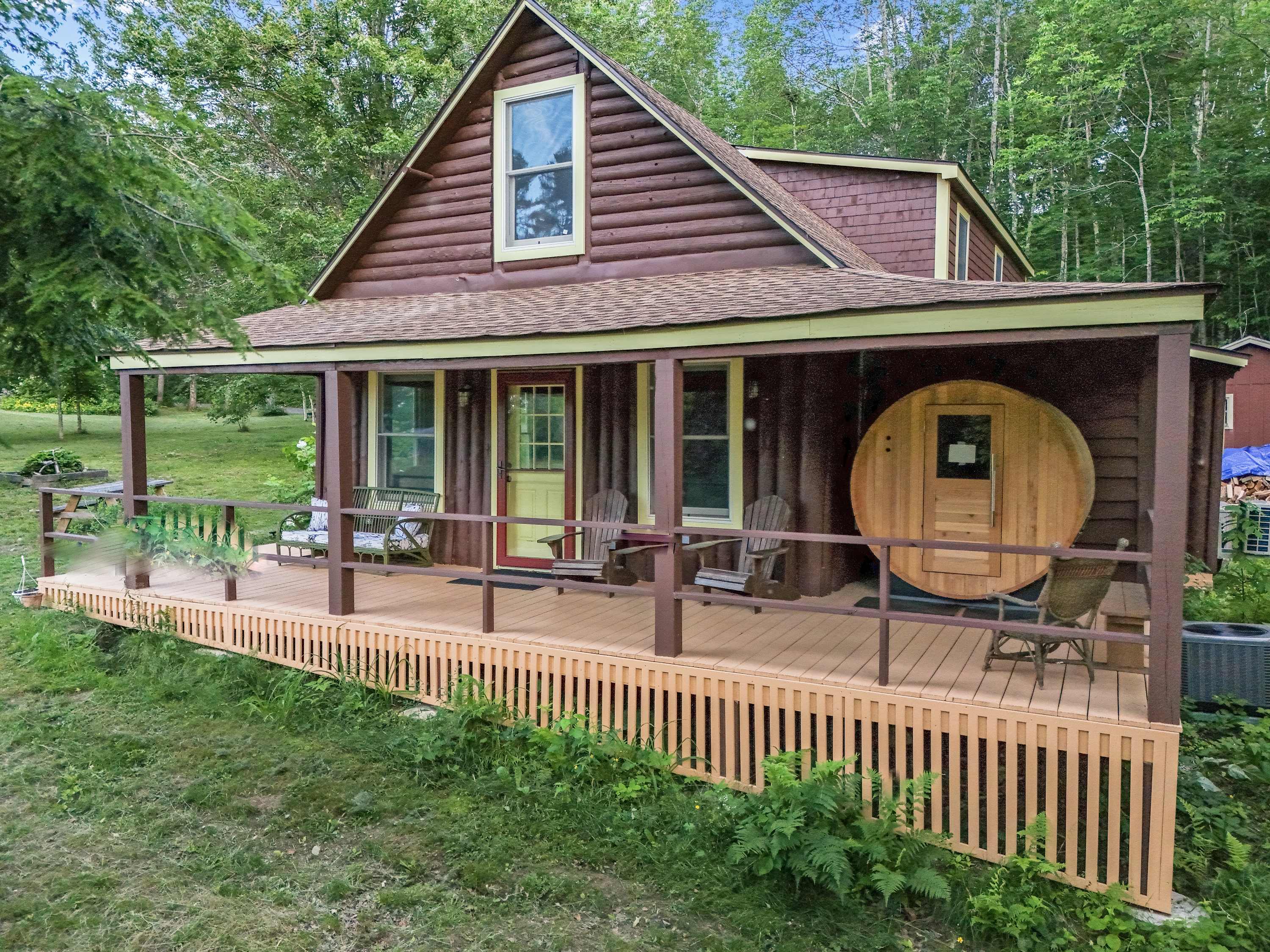 Perfect Maine Getaway in a Recently Renovated Cabin! — Belgrade, ME — vacation rental