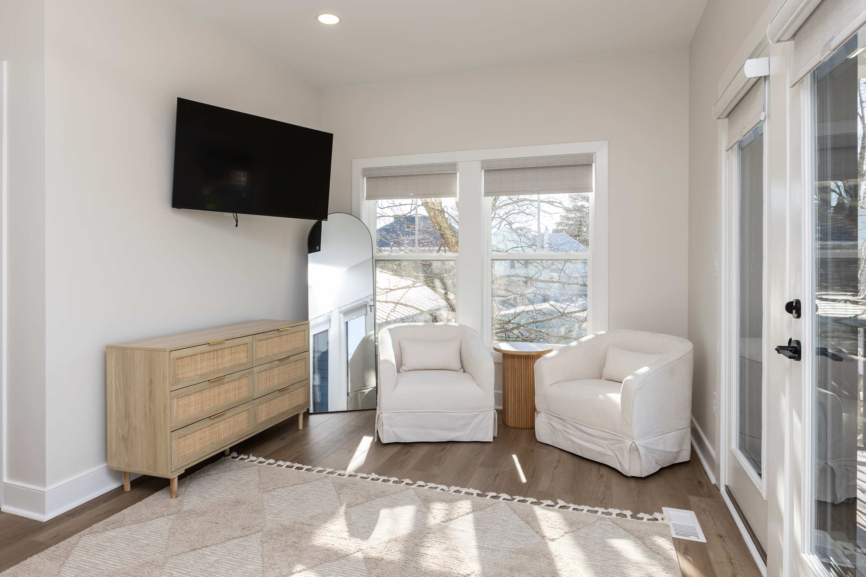 New Build-Rooftop-Steps from the Beach! Unit River