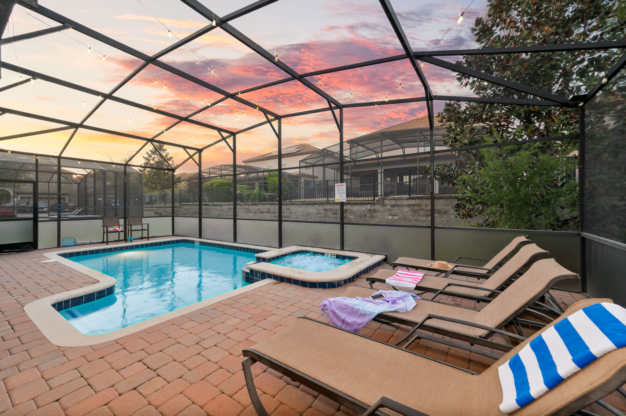 Heated Pool, Free Waterpark and Lazy River!