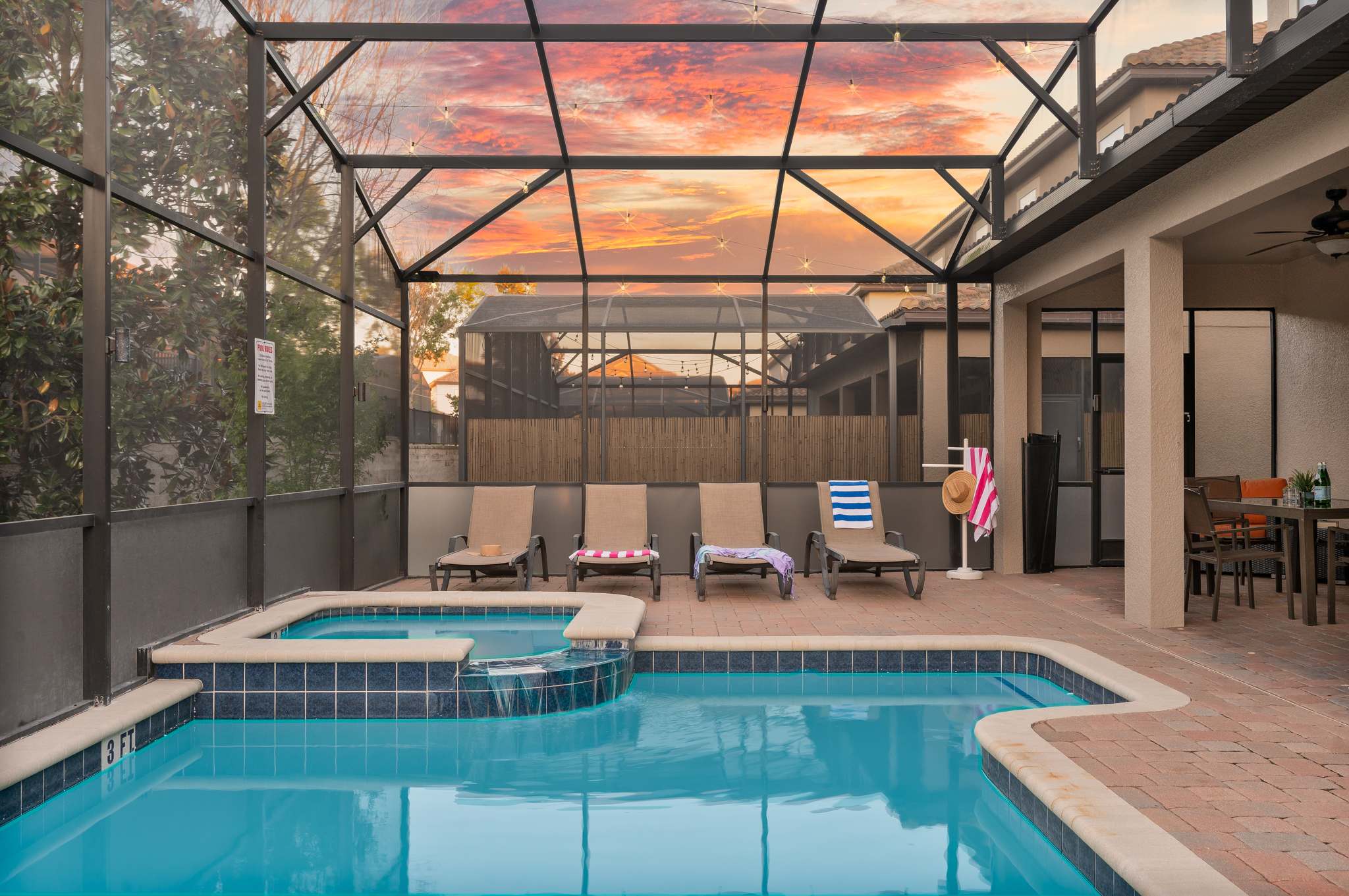 Heated Pool, Free Waterpark and Lazy River!