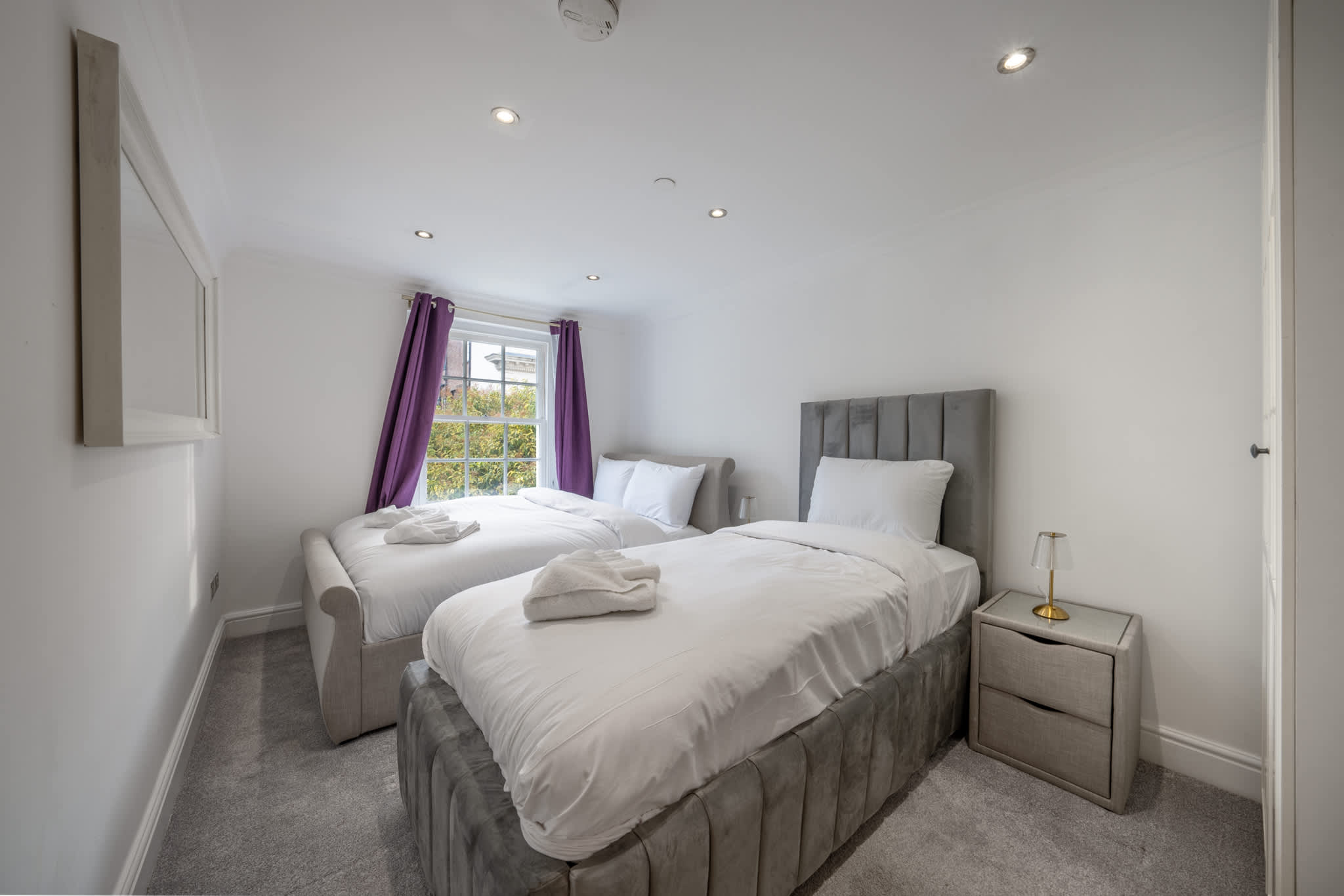 Three bedroom apartment next to the station in Chilworth Street W2 - Property image 3 - VivreStays