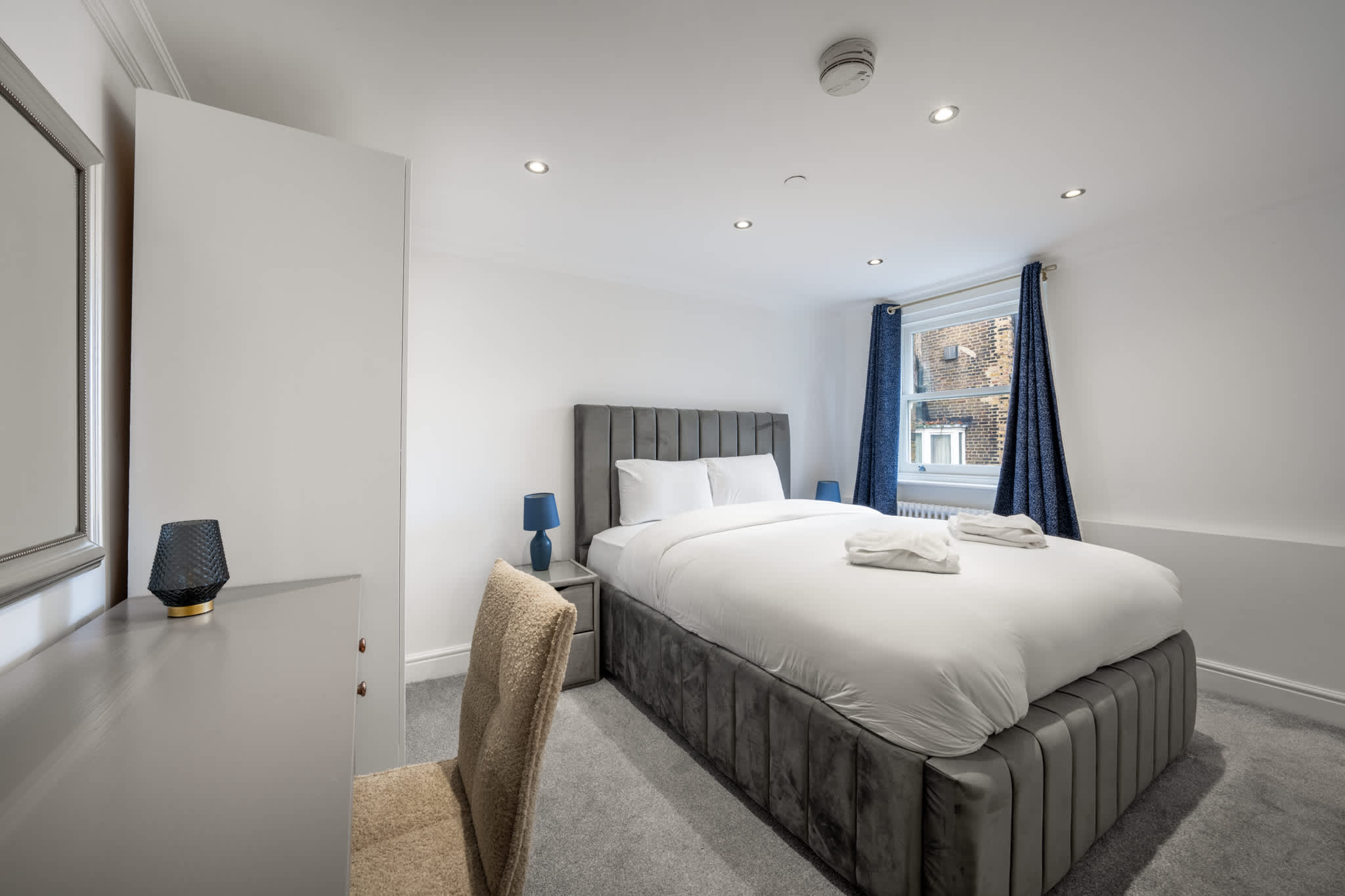 Three bedroom apartment next to the station in Chilworth Street W2 - Property image 2 - VivreStays