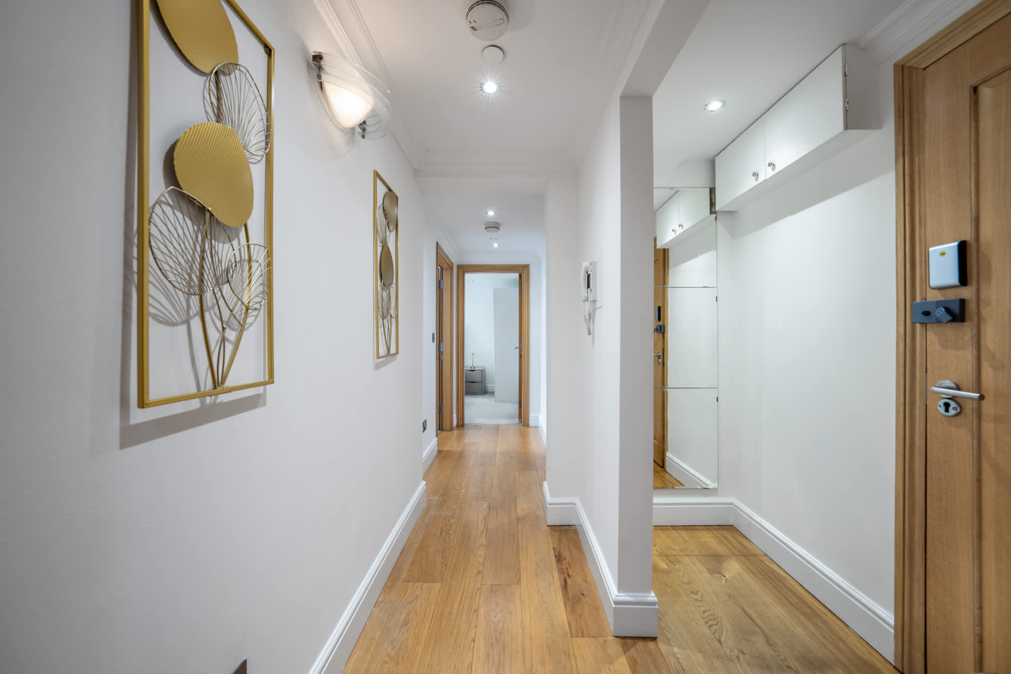 Three bedroom apartment next to the station in Chilworth Street W2 - Property image 12 - VivreStays