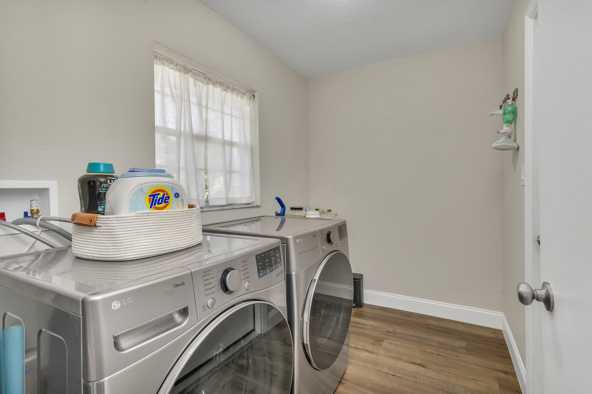 Spacious home w/ screened patio & EV charger