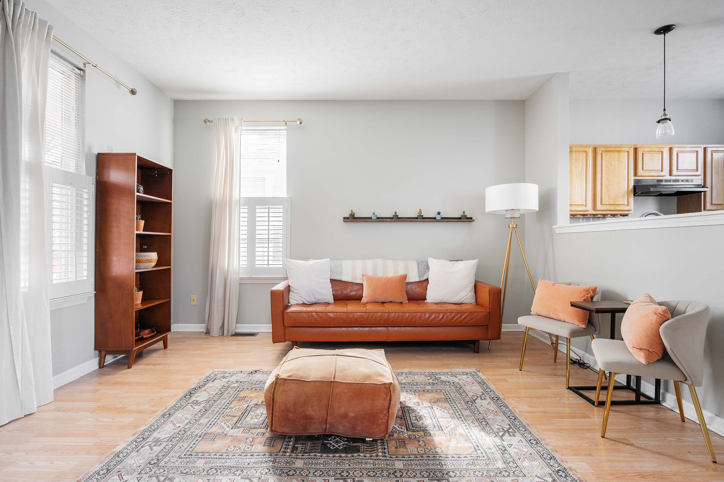 Cozy Downtown Escape! Hot tub and Modern Touches — Indianapolis, IN — vacation rental