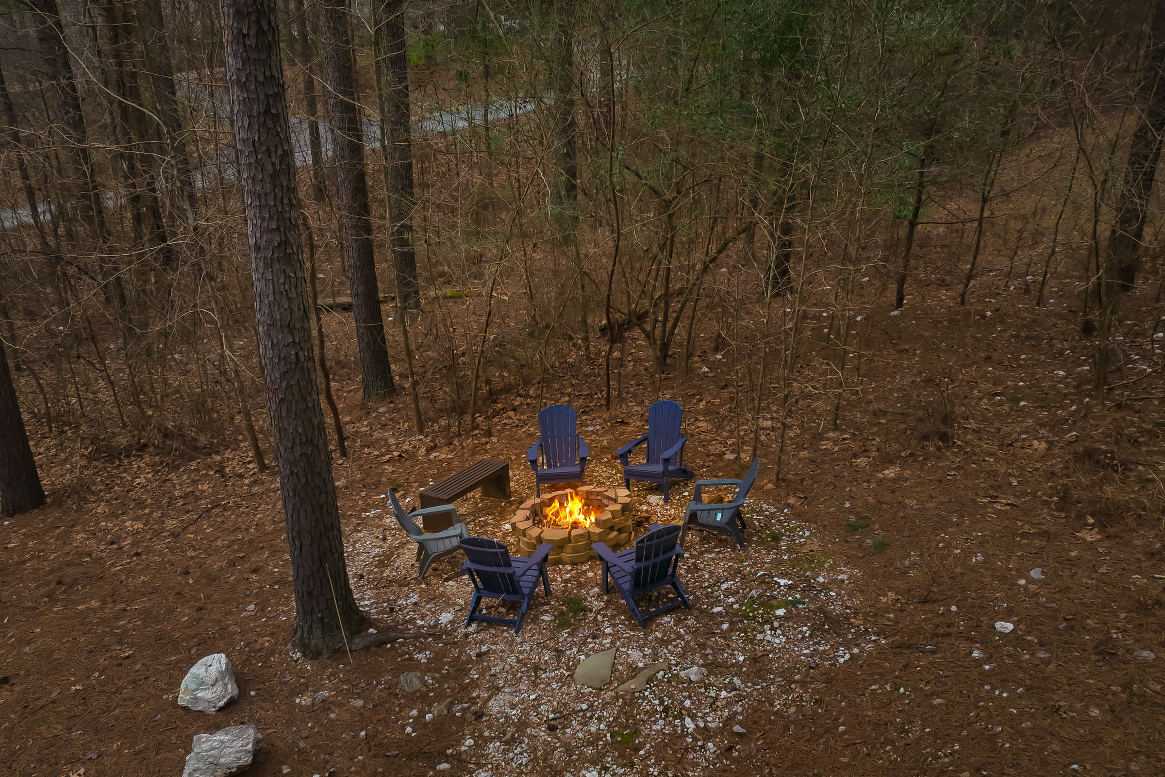 NEW! Prime Cabin Chateau, Hot Tub-Firepit-Sleeps 6