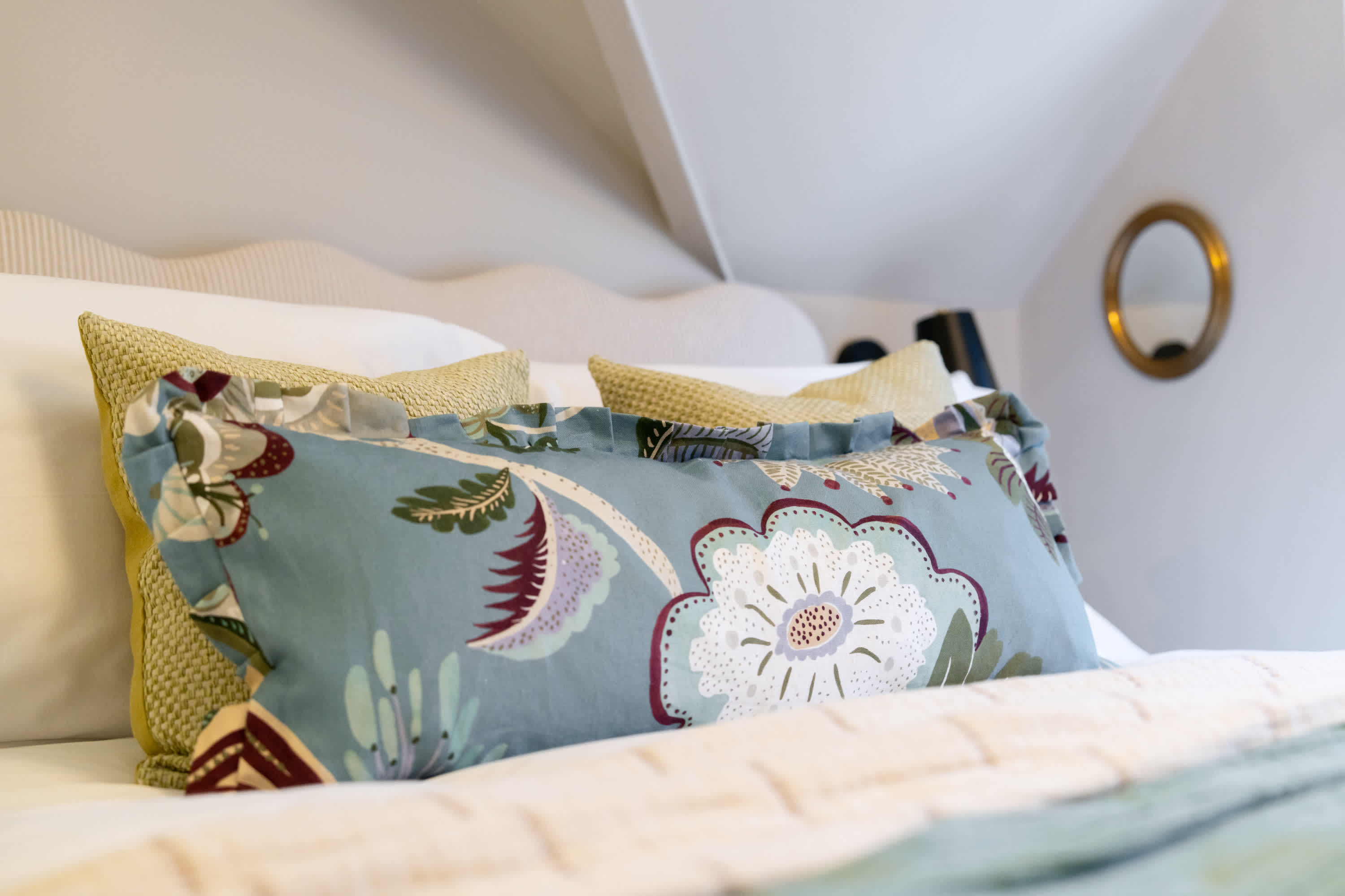 The Willows – Bright Pannett Park Loft En-Suite (9)