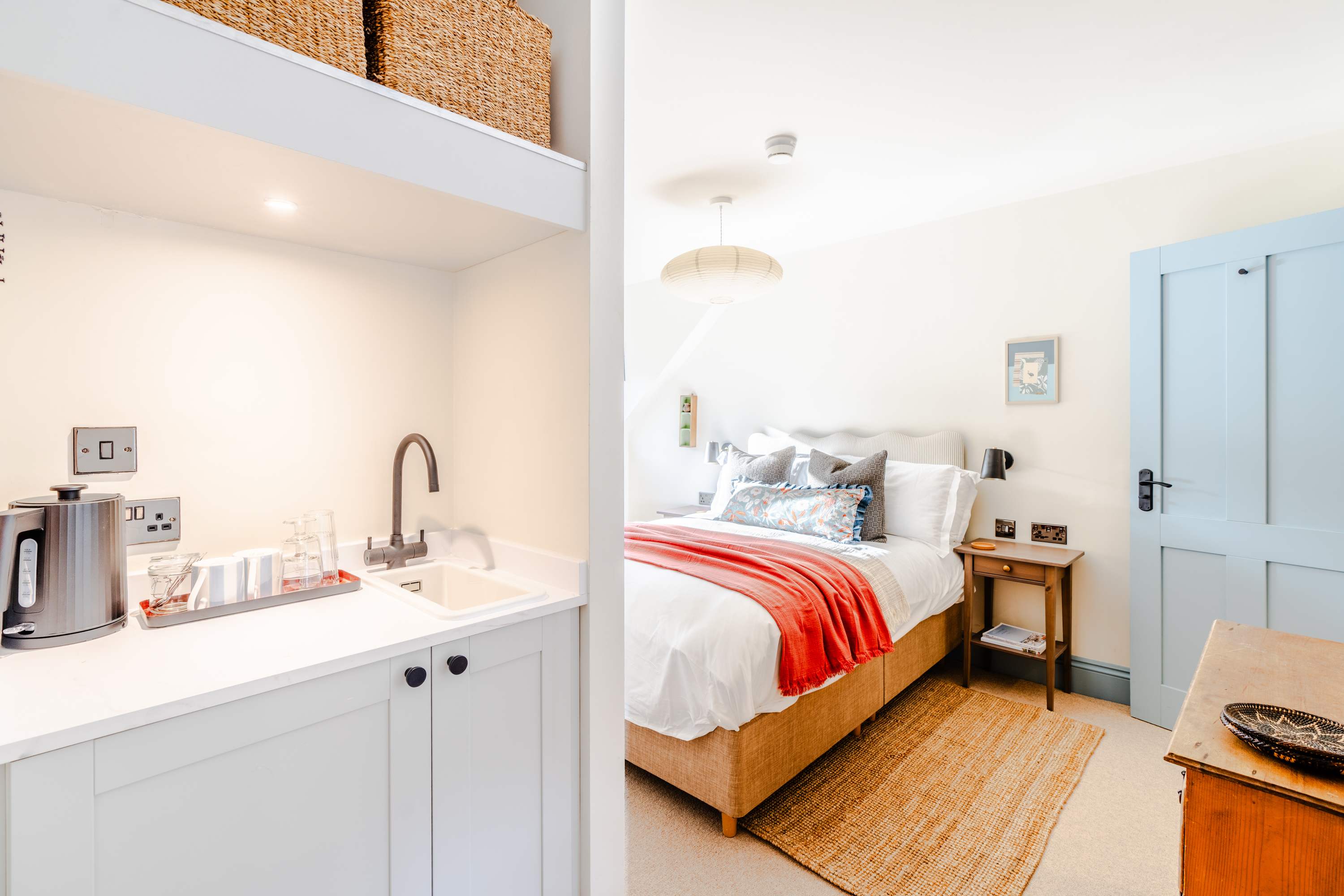 The Willows – Stylish Loft Double En-Suite (11)