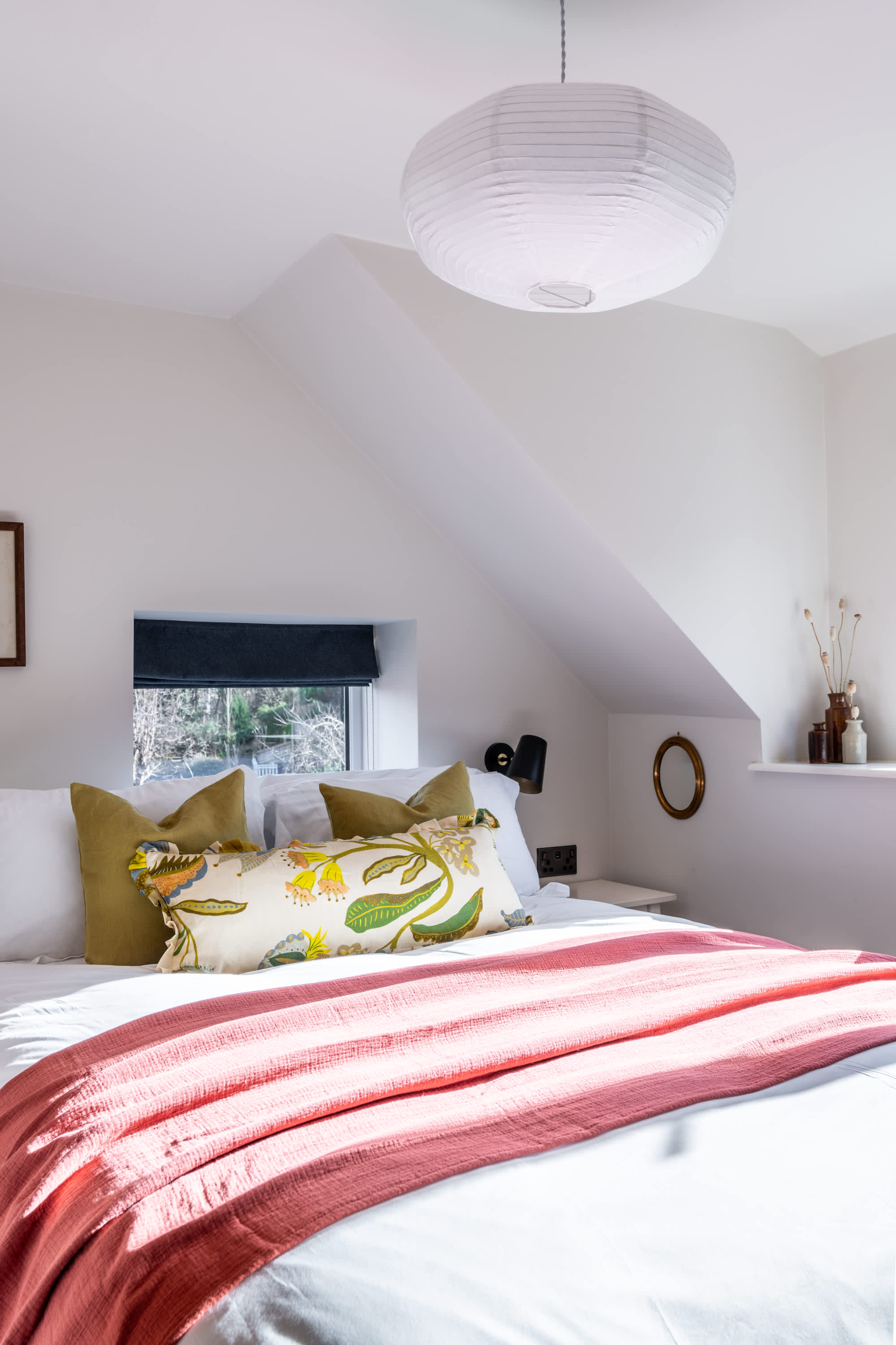 The Willows – Snug Loft King En-Suite (12)