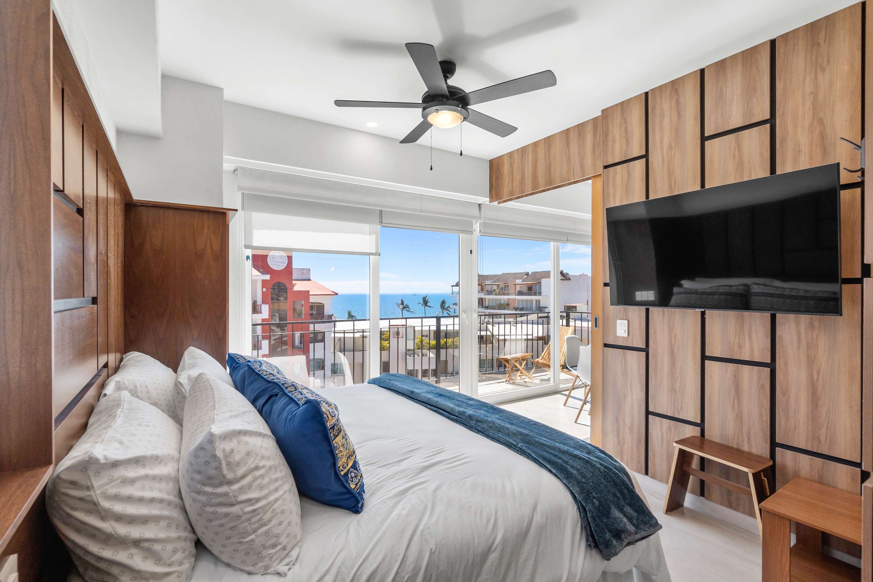 Life: Golden Zone 2BR w Ocean Views, Pool + Gym — Bucerías, Nayarit — vacation rental