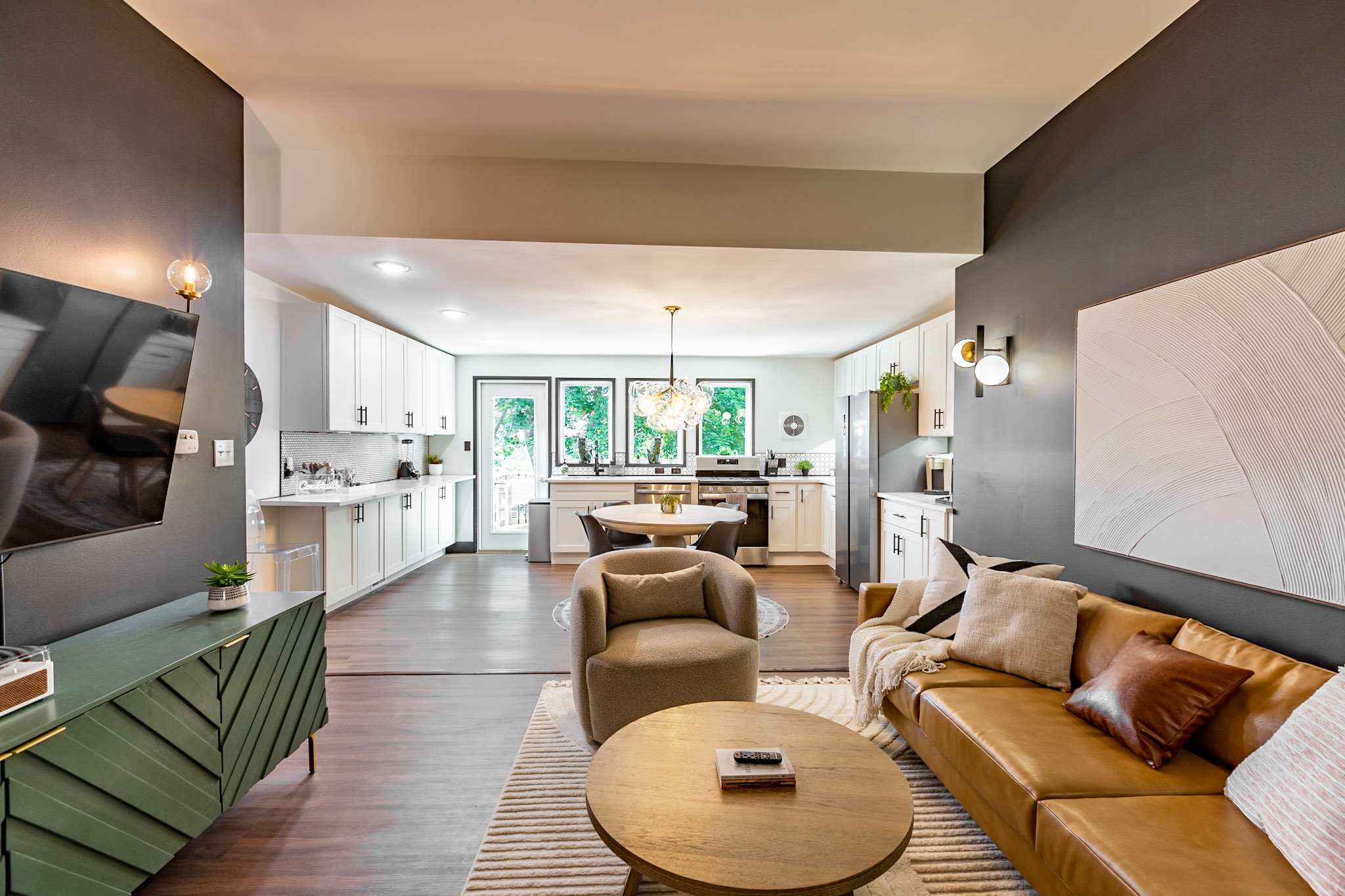 Best Location 3BD House Near Downtown Pittsburg 6