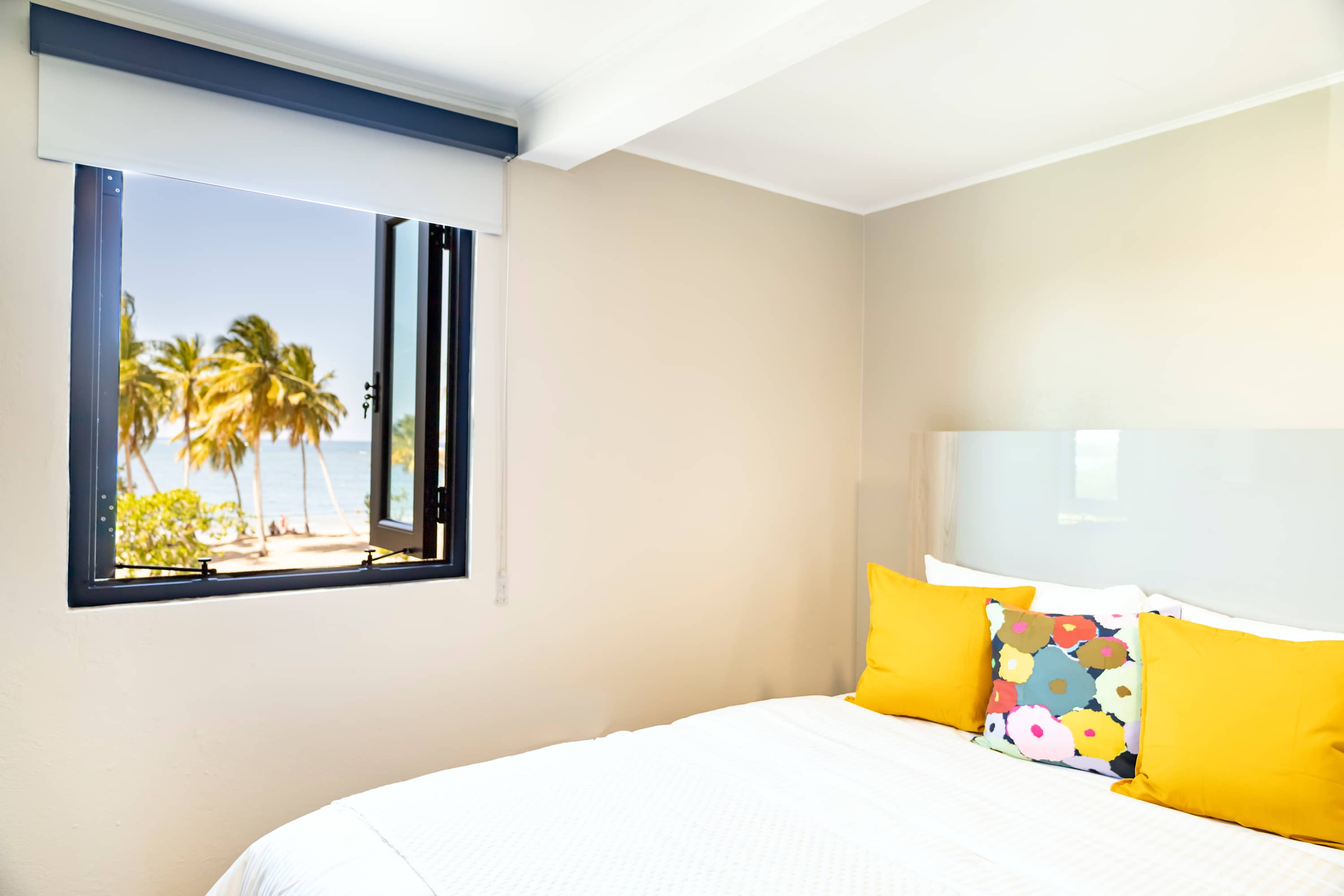 Villas Del Mar 9 · 2 BR Beachside Gem w Ocean View