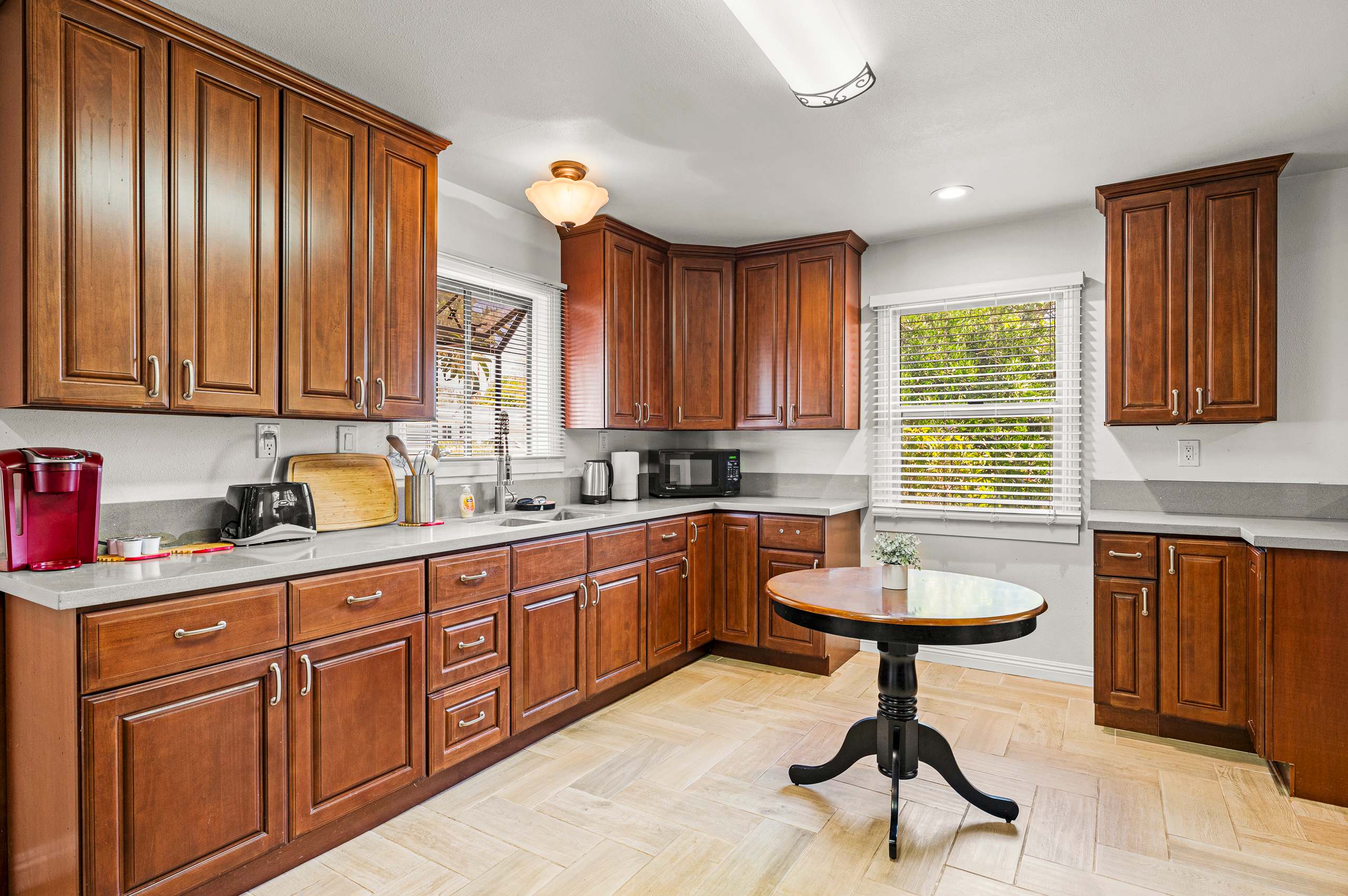 Pasadena 3 BR Furnished Home photo 5