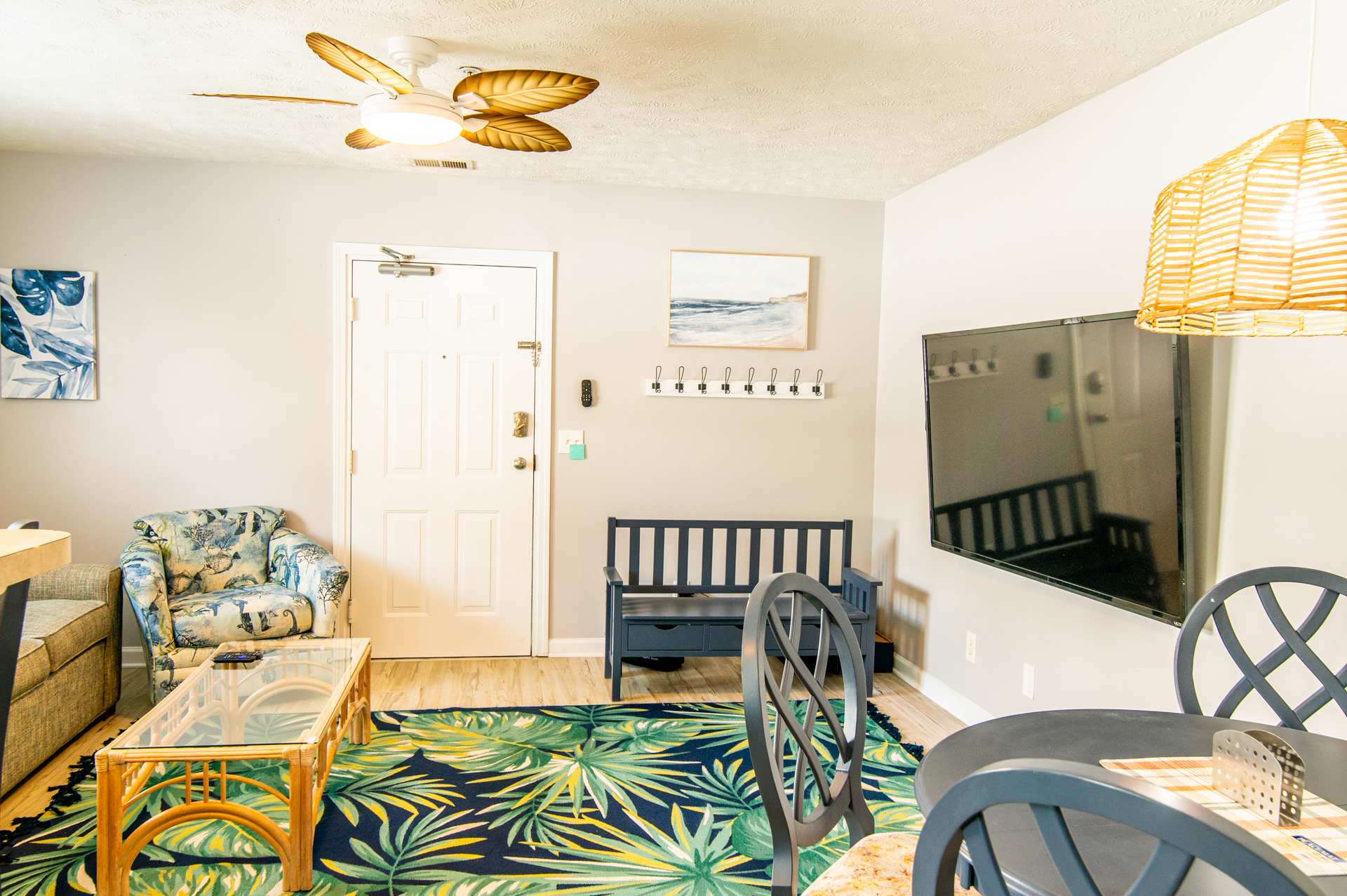 Blue Wave Retreat in Heart of Myrtle Beach