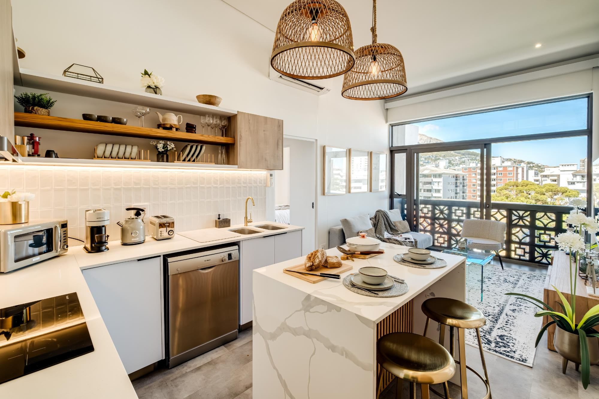 Chic Rooftop Apartment by the Sea 6onN Sea Point 9