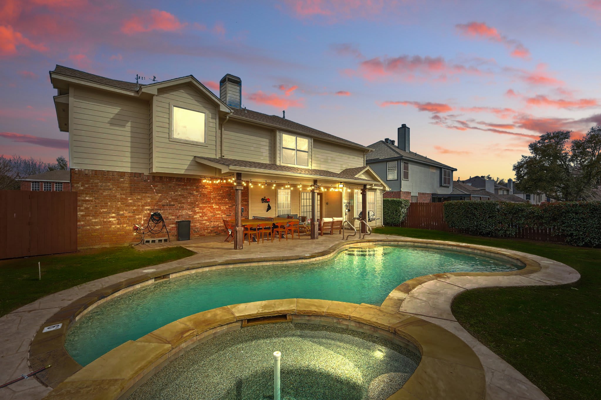 4-BD/2.5-BA Tropical Pool Oasis with a Game Room — Flower Mound, TX — vacation rental