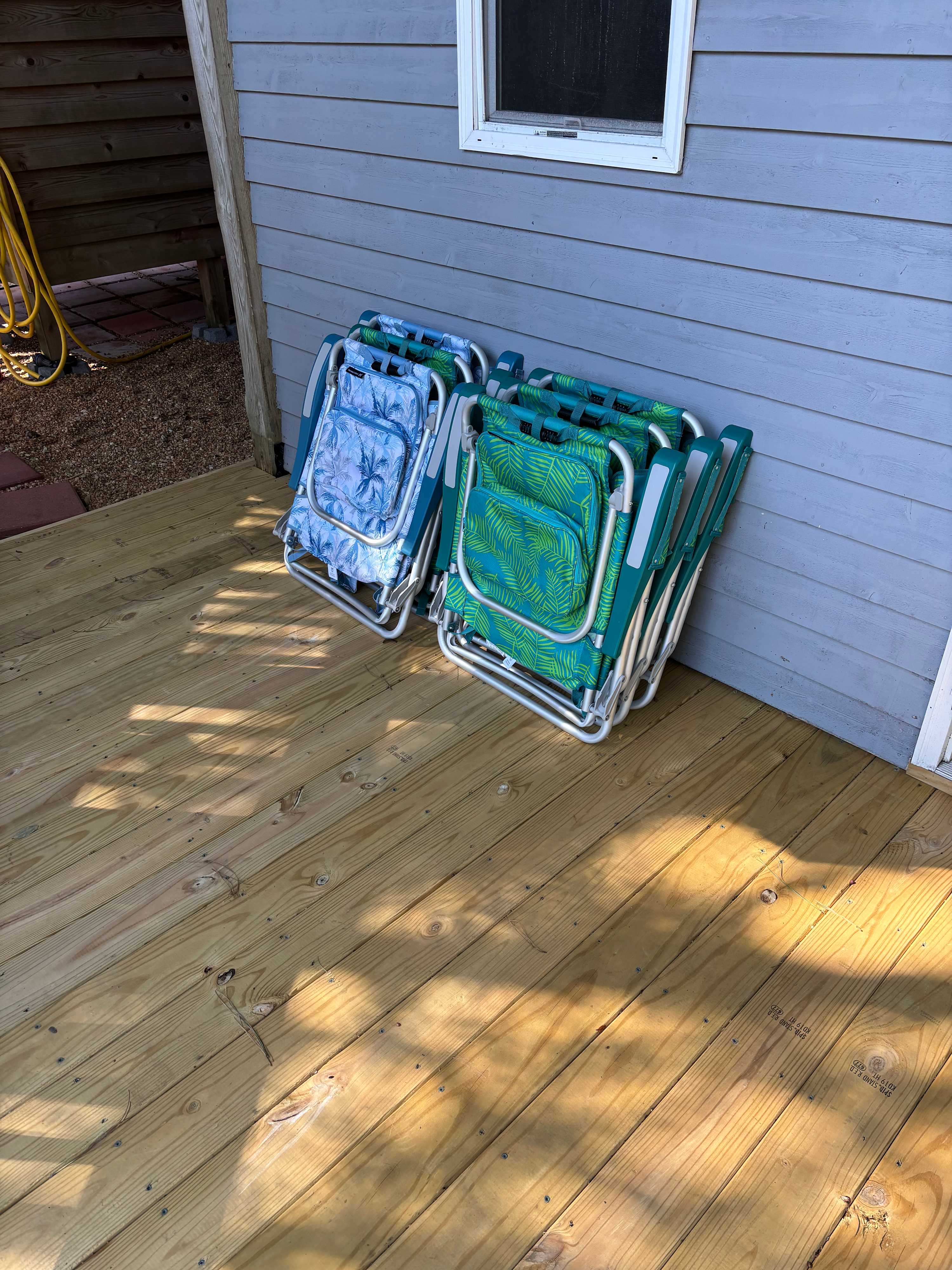 6 beach chairs available 