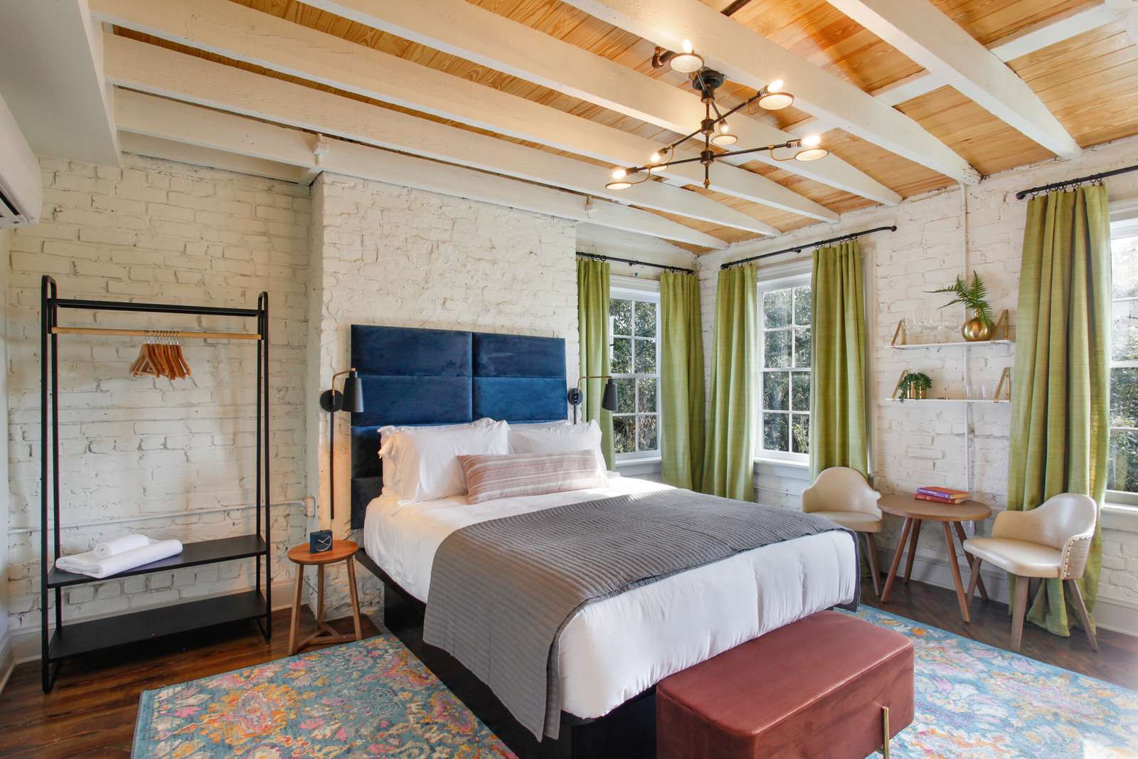 4th Floor Queen Suite — Boutique Hotel, Savannah