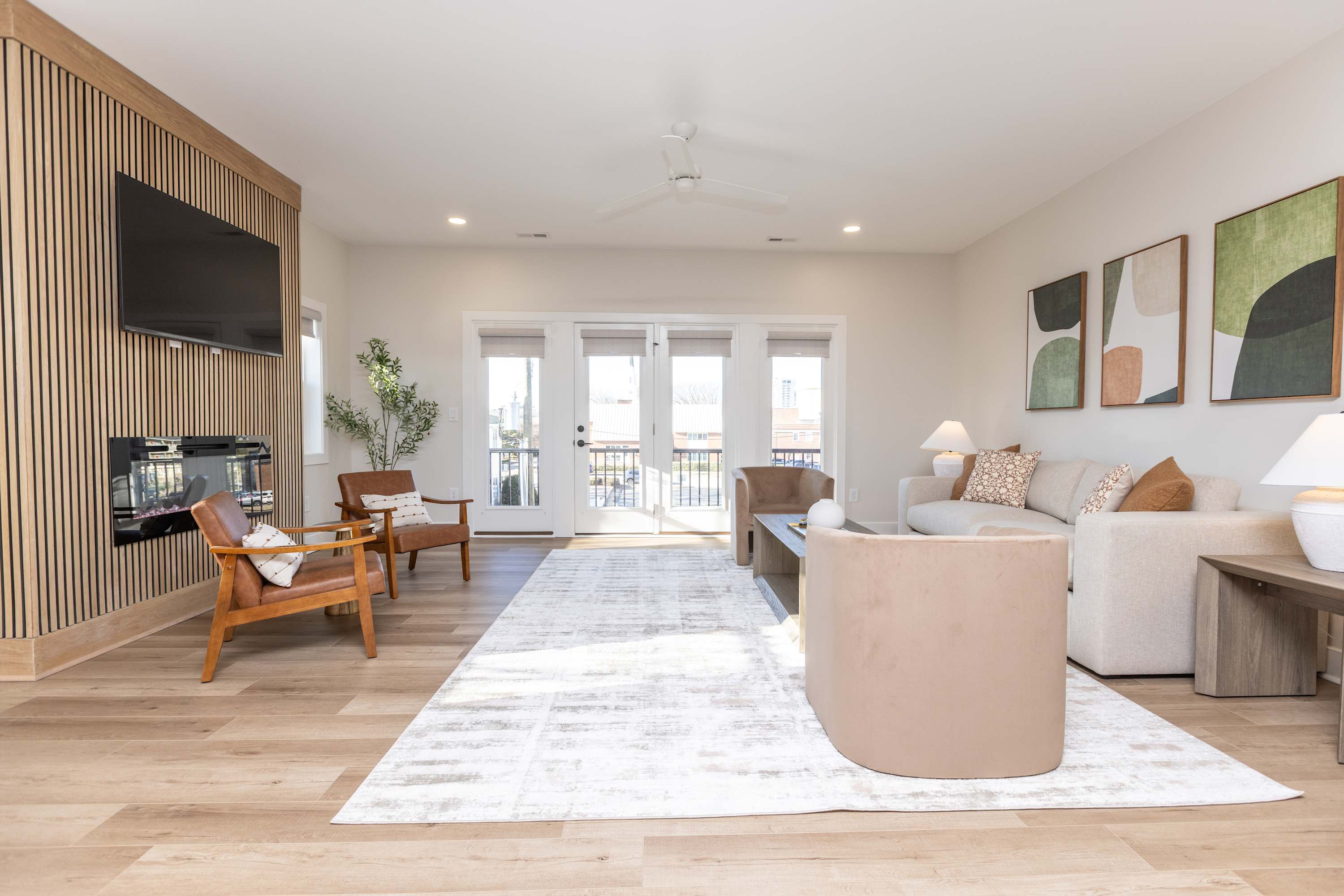 New Build-Rooftop-Steps From the Beach! Unit Vine