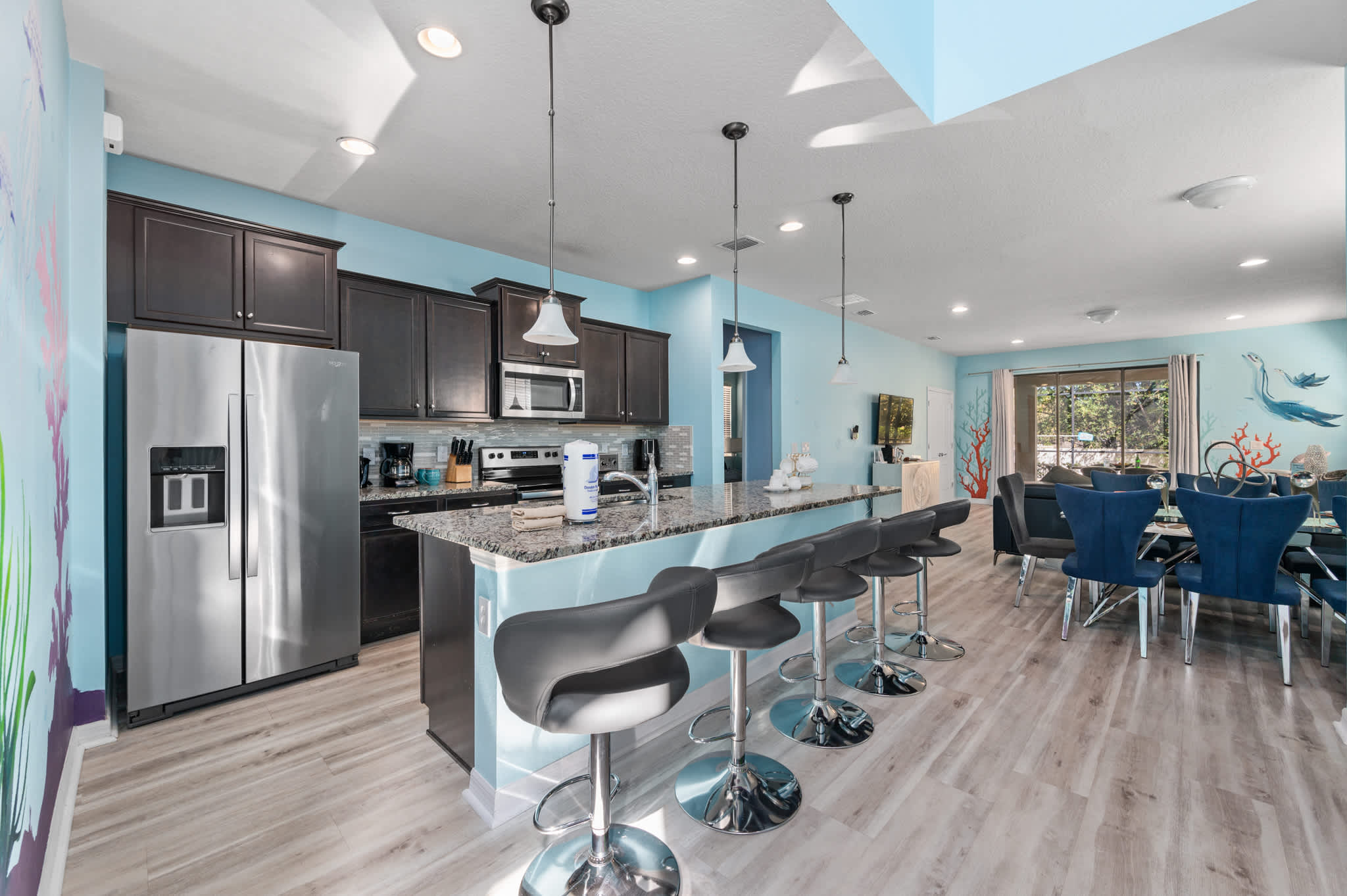 More than just a kitchen – it's the heart of the home. Enjoy the seamless flow between cooking and dining.
