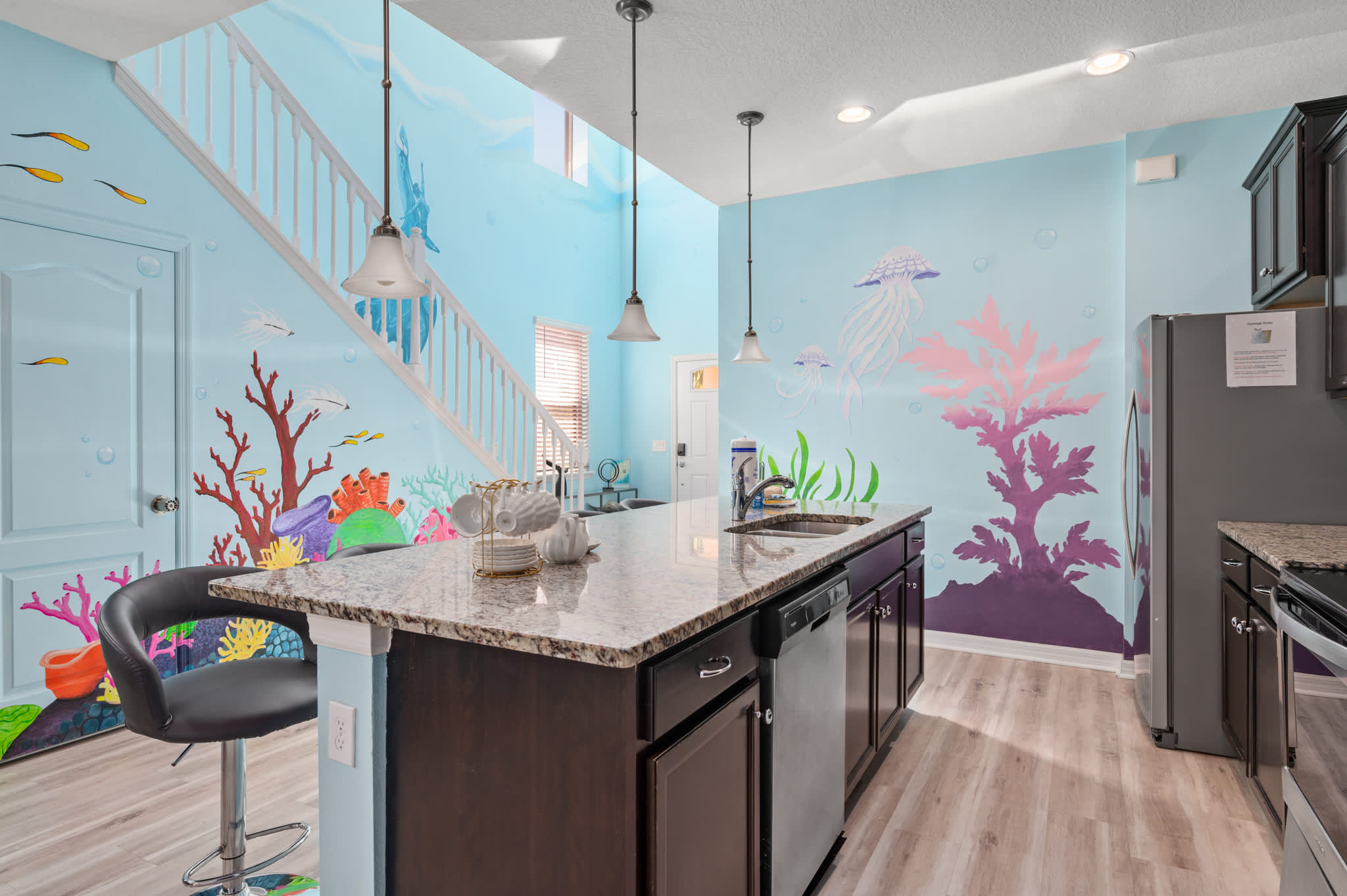 Themed getaway w/ pool & game room