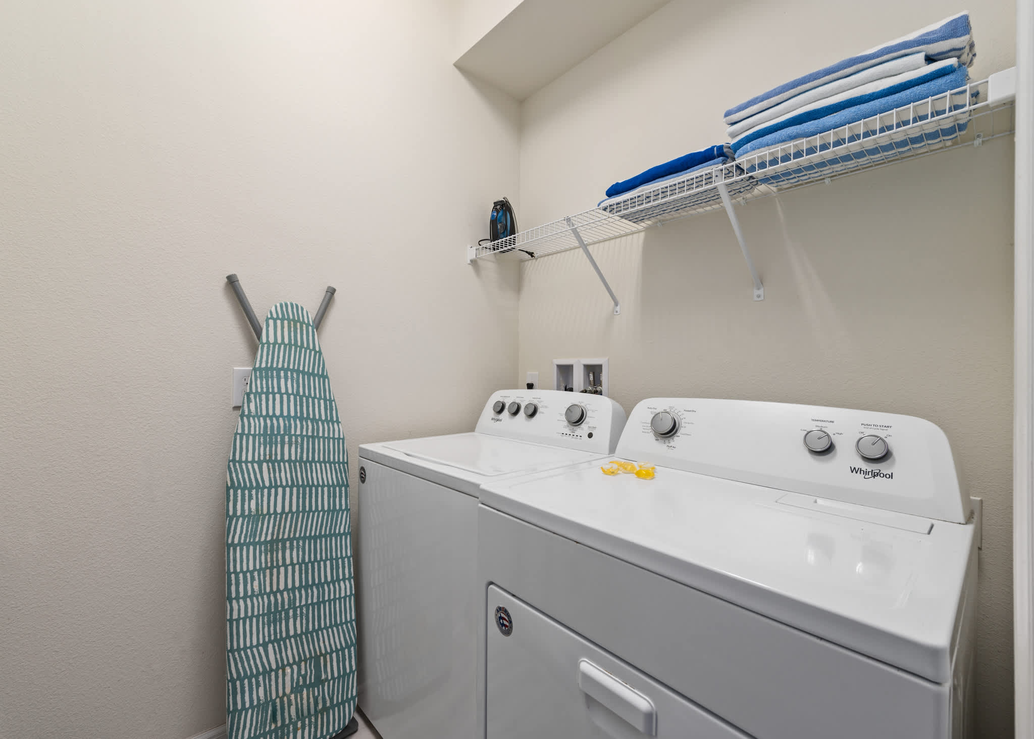 Themed getaway w/ pool & game room