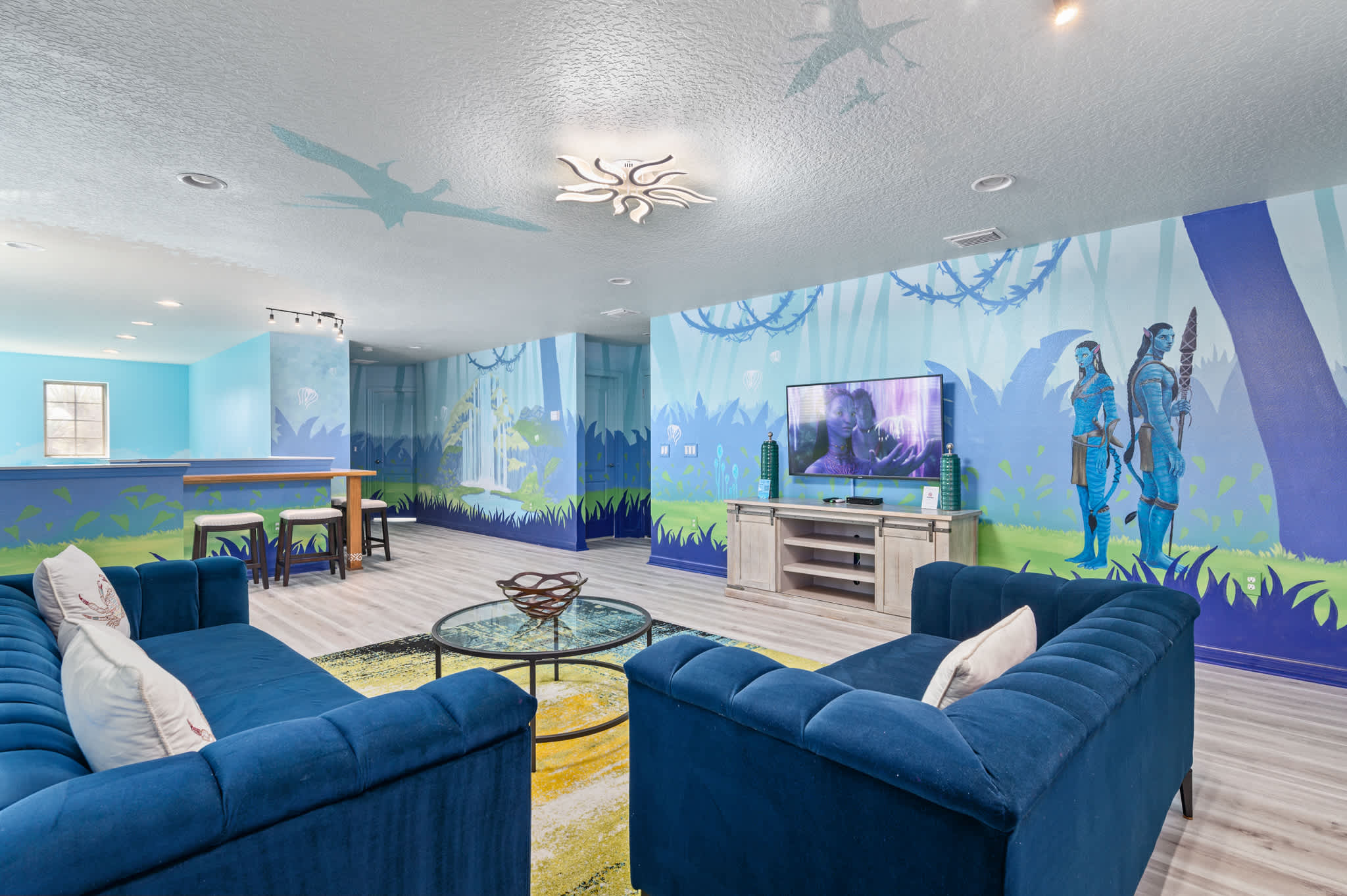 Themed getaway w/ pool & game room