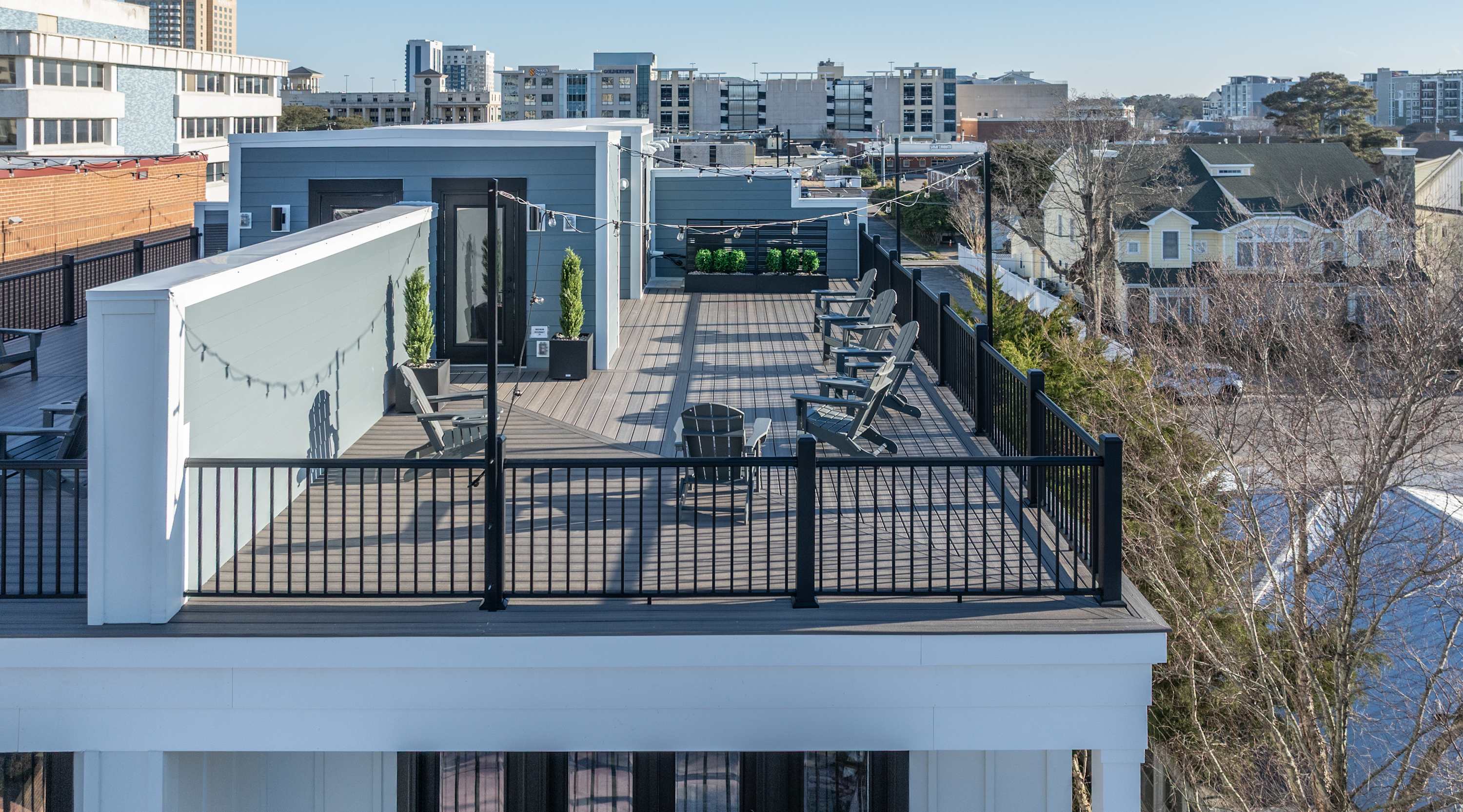 New Build-Rooftop-Steps From the Beach! Unit Vine