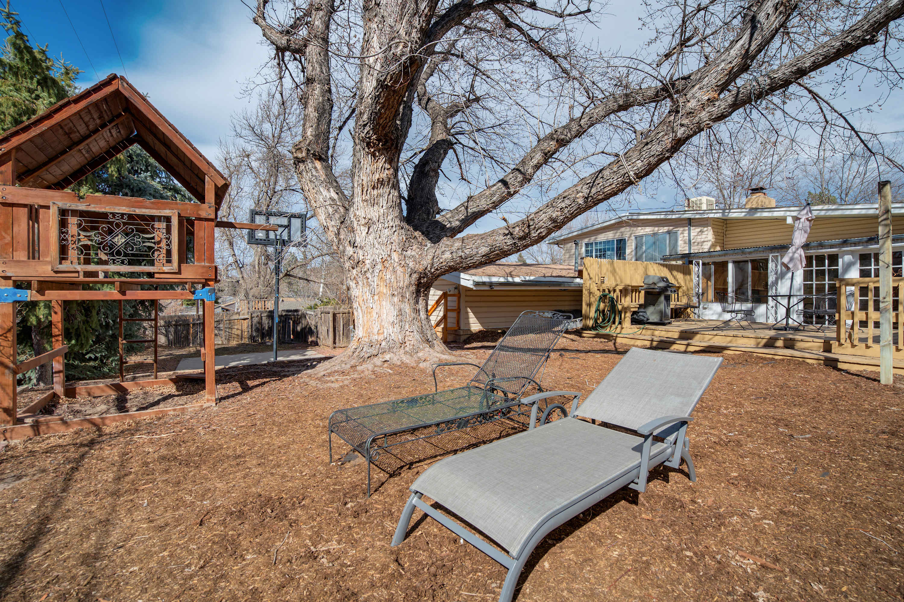 4BR in COS | Patio Deck, BBQ, PingPong, Basketball — Colorado Springs, CO — vacation rental