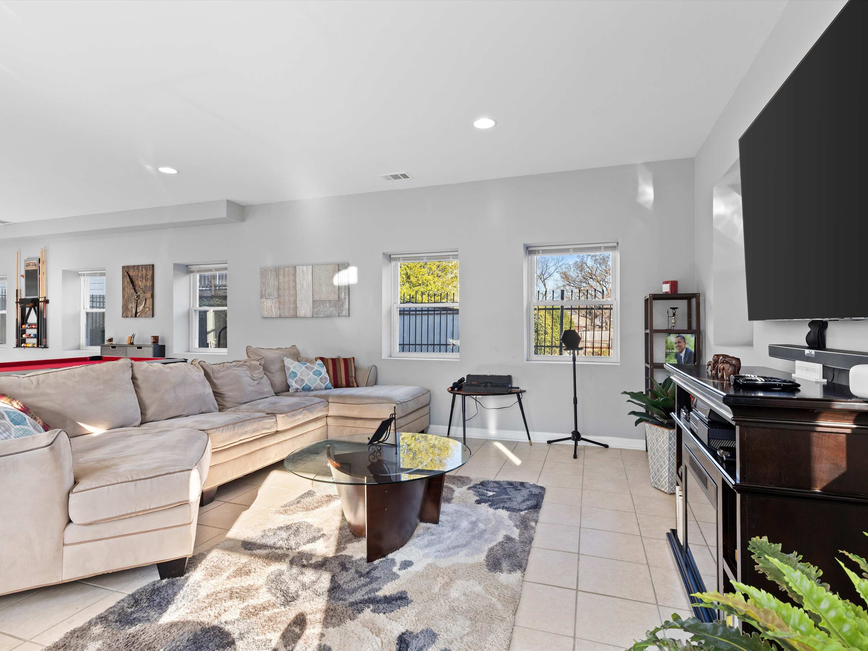 Sunny City Accommodations - Close to METRO and UMD — Washington, DC — vacation rental