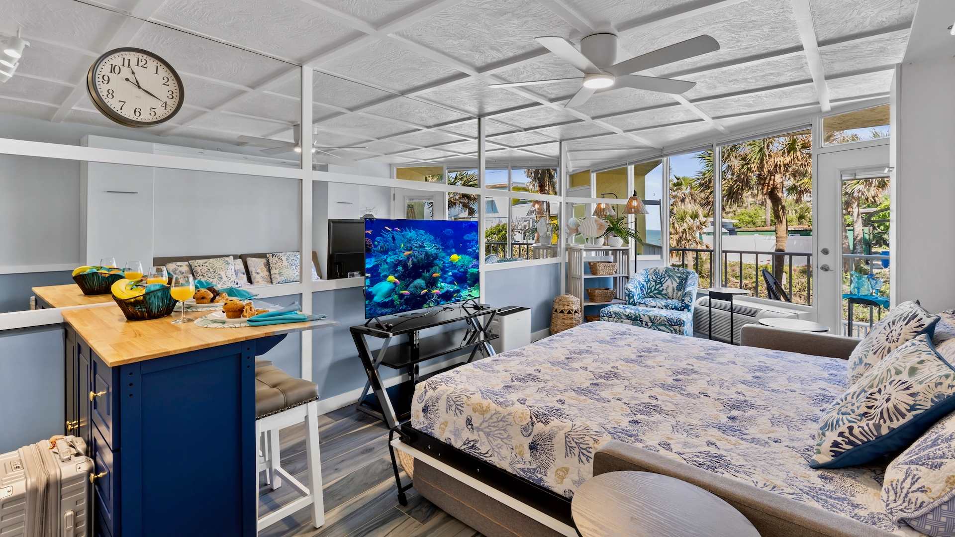 Ocean Oasis - Ocean View At Symphony Beach Club and King Bed!