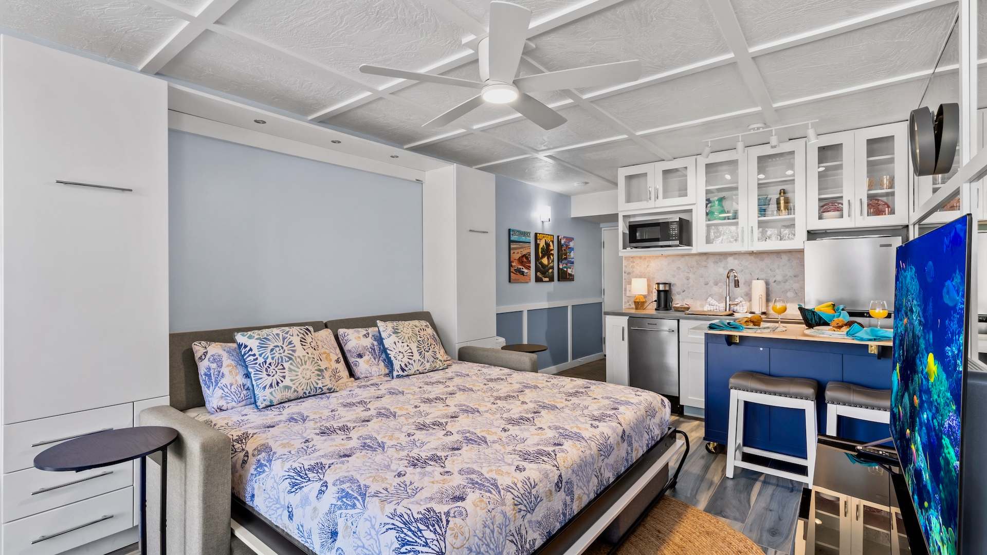 Ocean Oasis - Ocean View At Symphony Beach Club and King Bed!