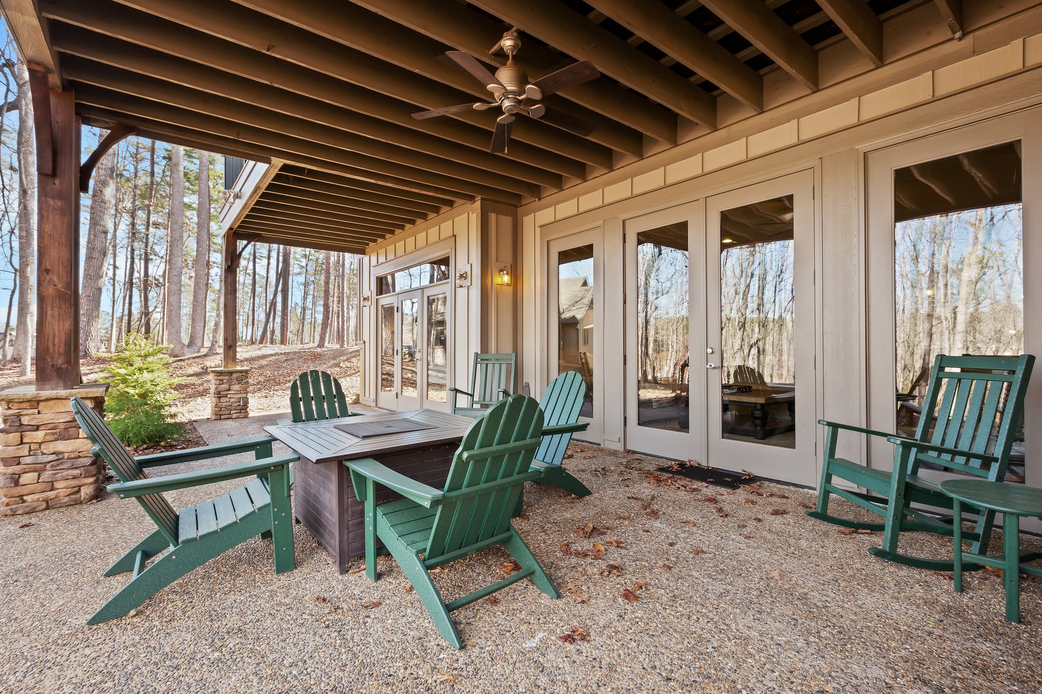 Lakefront Getaway~Dock~Fire Pit~Kayak & Games! 4