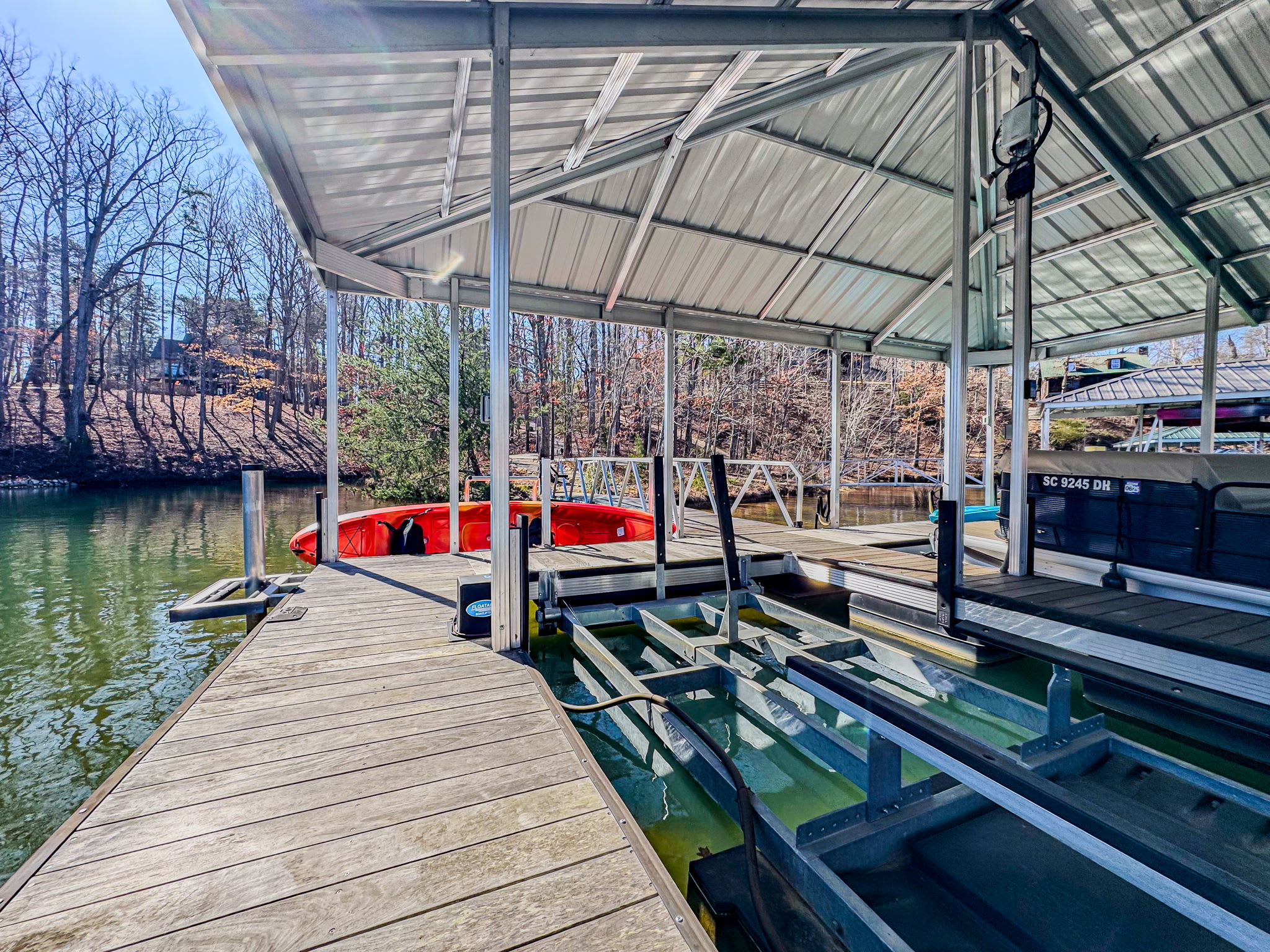 Lakefront Getaway~Dock~Fire Pit~Kayak & Games! 5