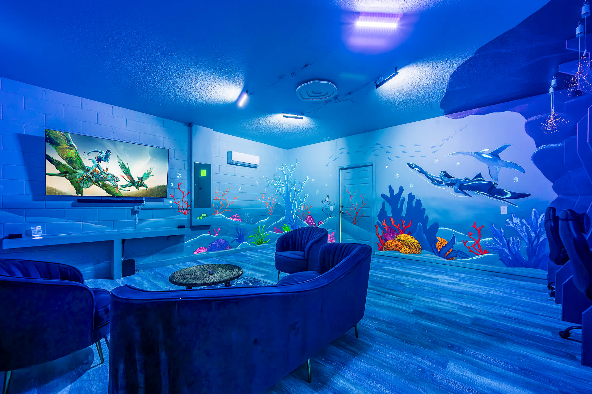 Themed getaway w/ pool & game room