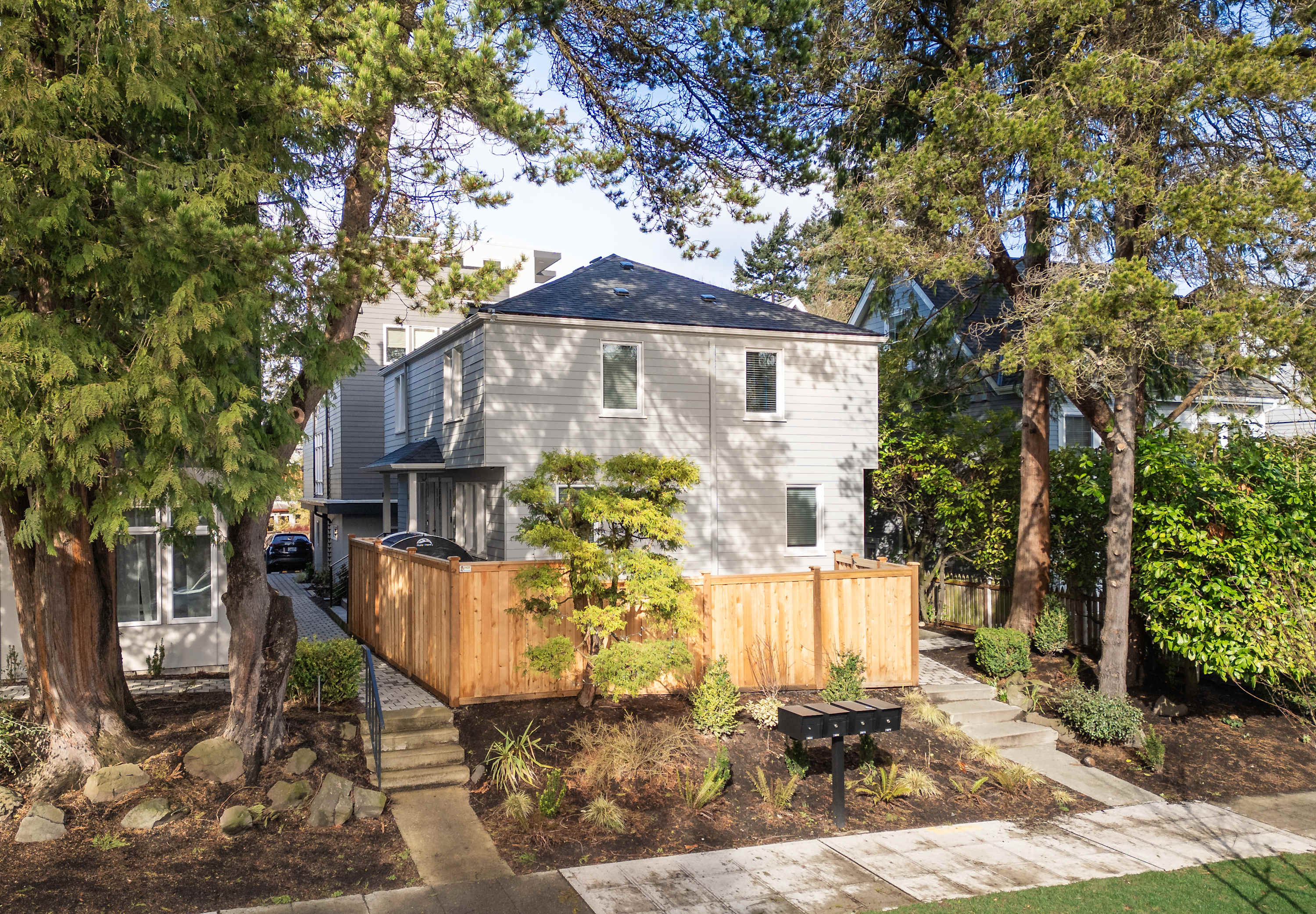 West Seattle Retreat w, 3 AC - Near Alki Beach