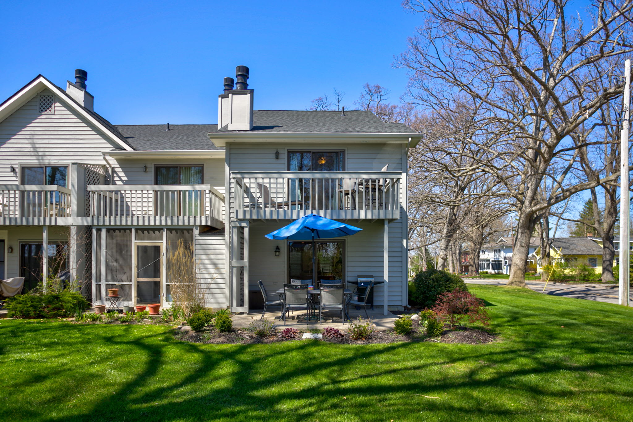 Bird's Nest | 2BR | Downtown Saugatuck | Walkable — Saugatuck, MI — vacation rental