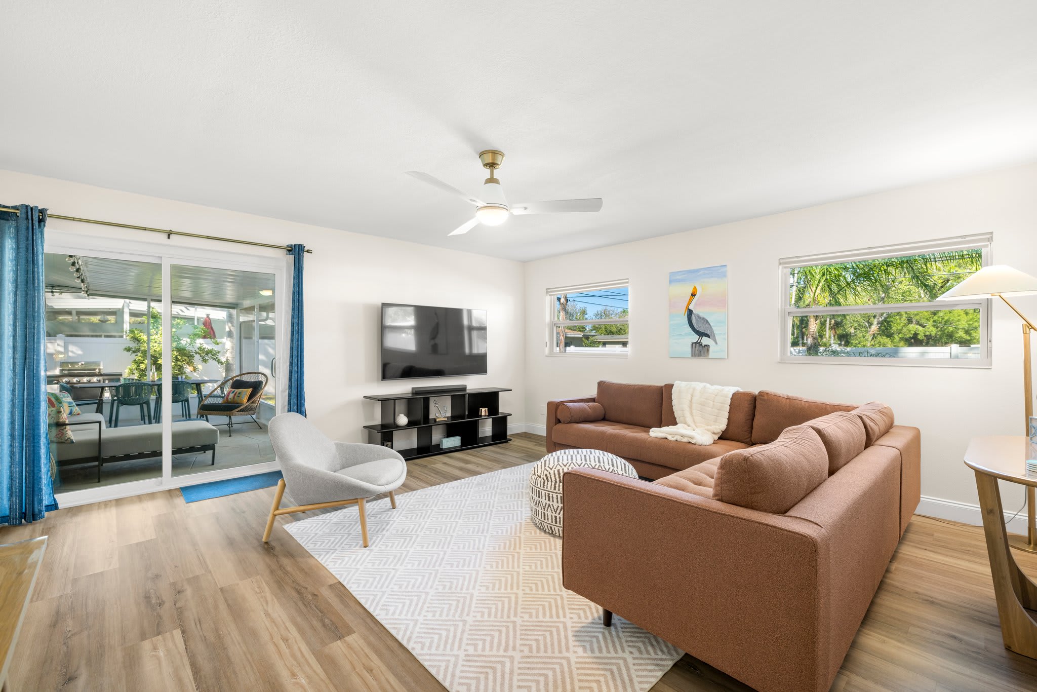 Dog-Friendly Coastal Retreat | Near Beaches & Shops