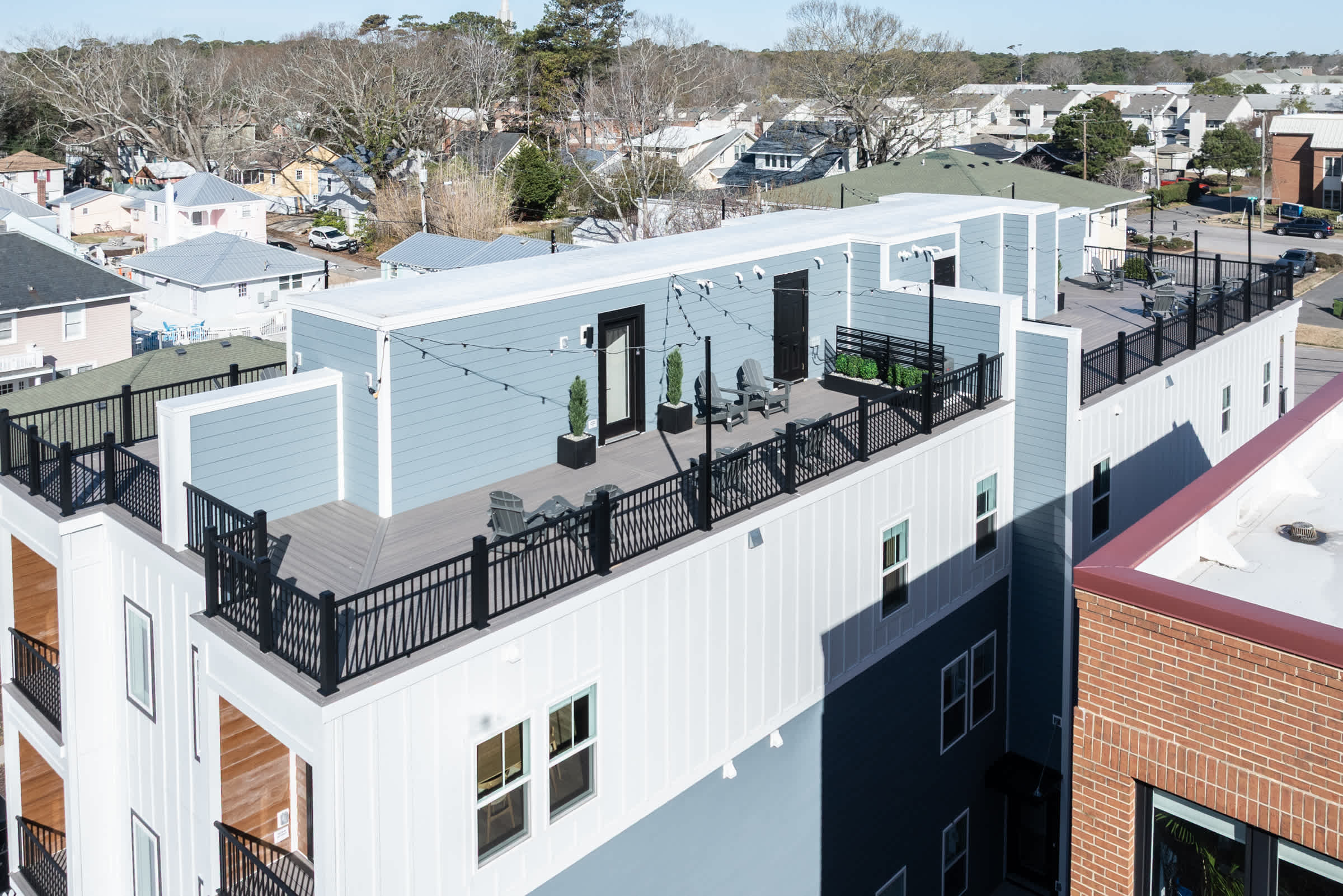 New Build-Rooftop-Steps from the Beach! Unit Salt